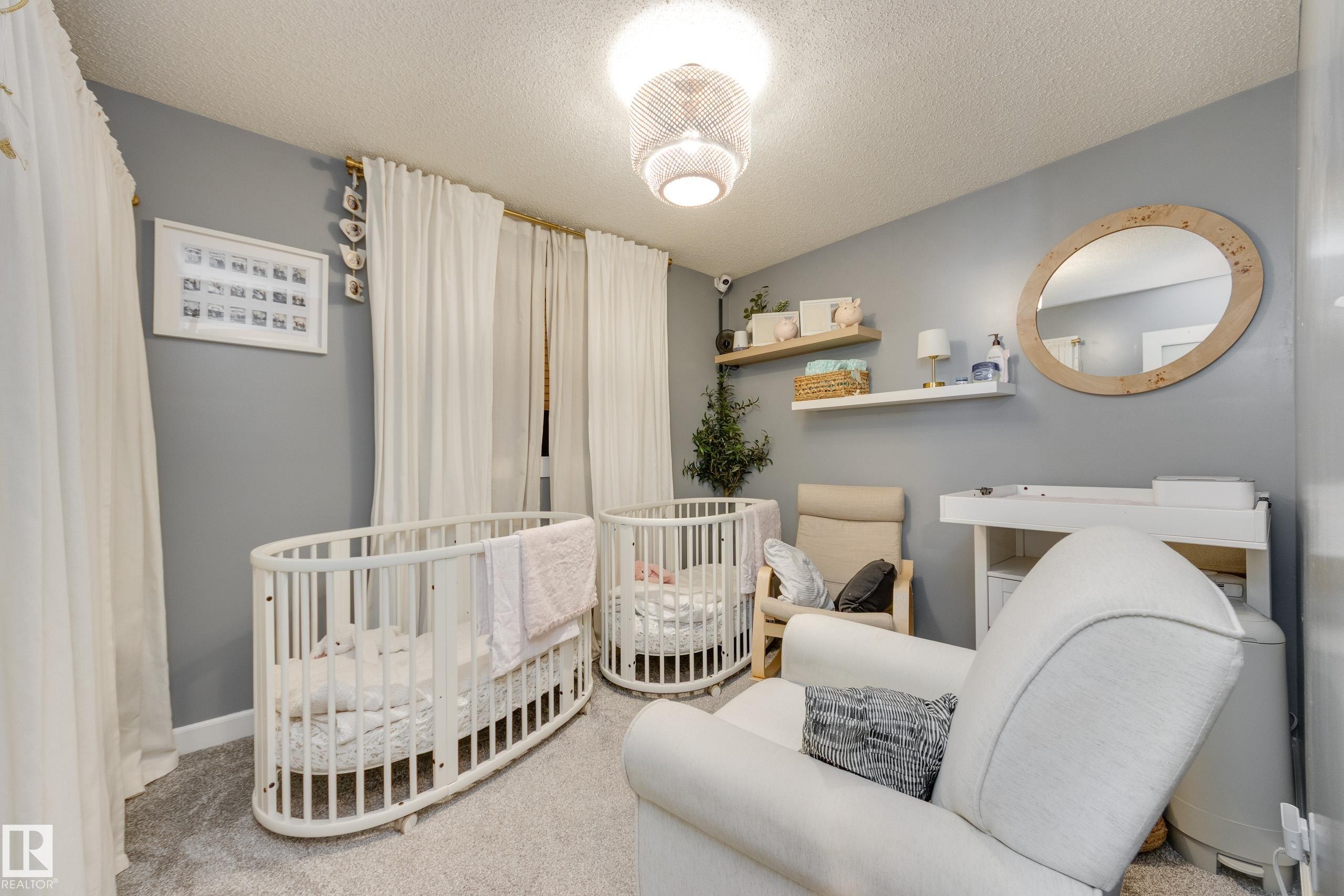 7904 13 Avenue Sw, Edmonton, AB