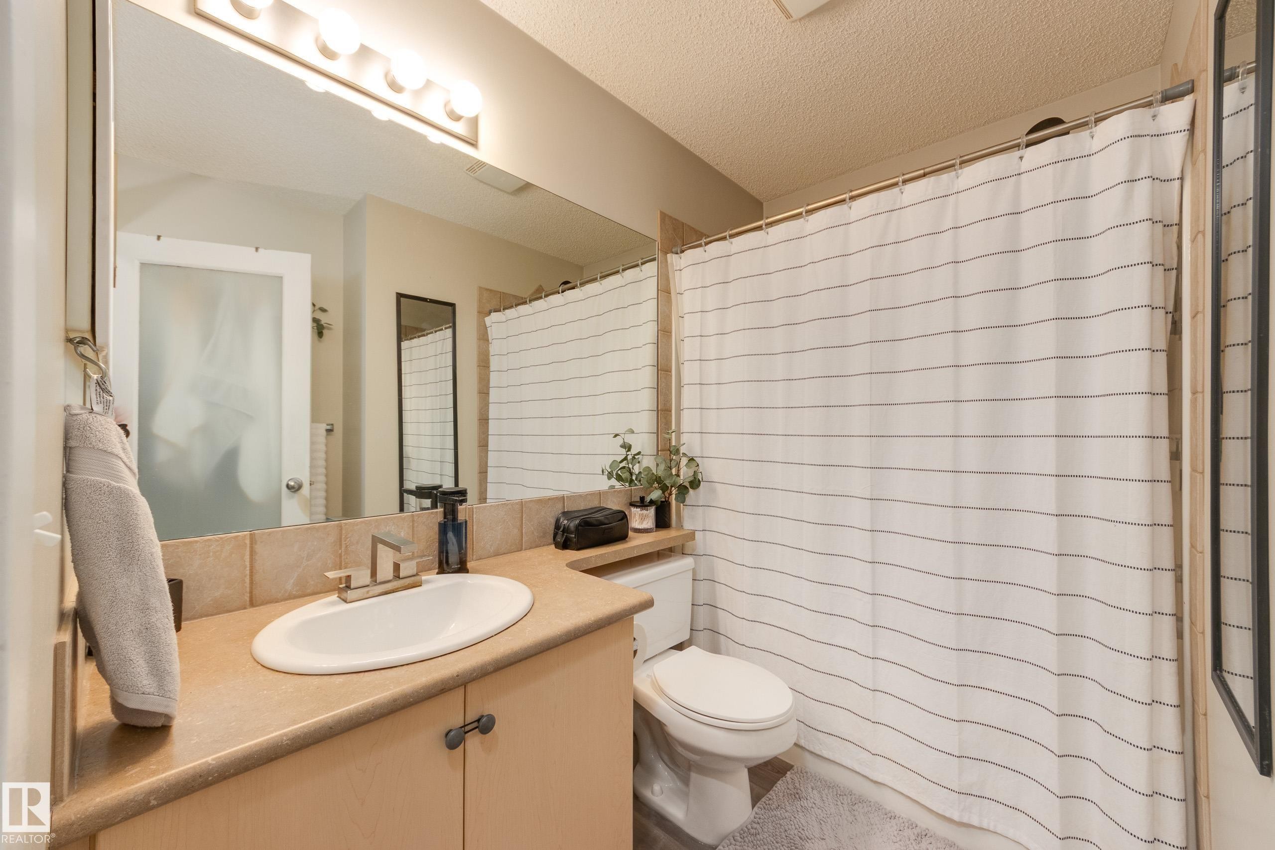 7904 13 Avenue Sw, Edmonton, AB