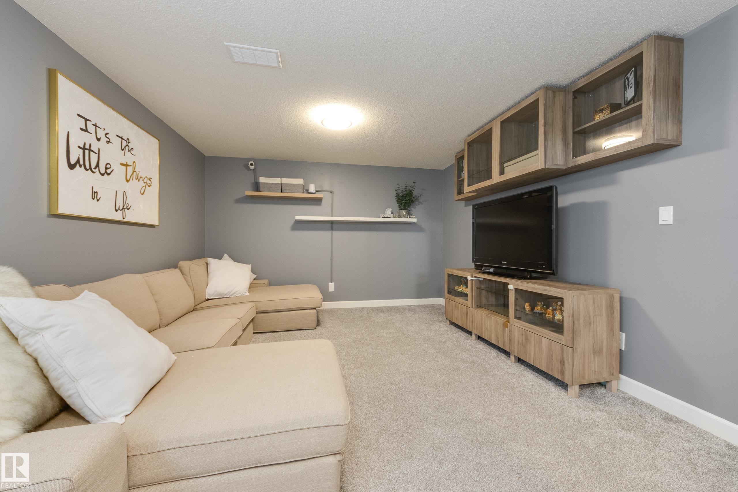 7904 13 Avenue Sw, Edmonton, AB