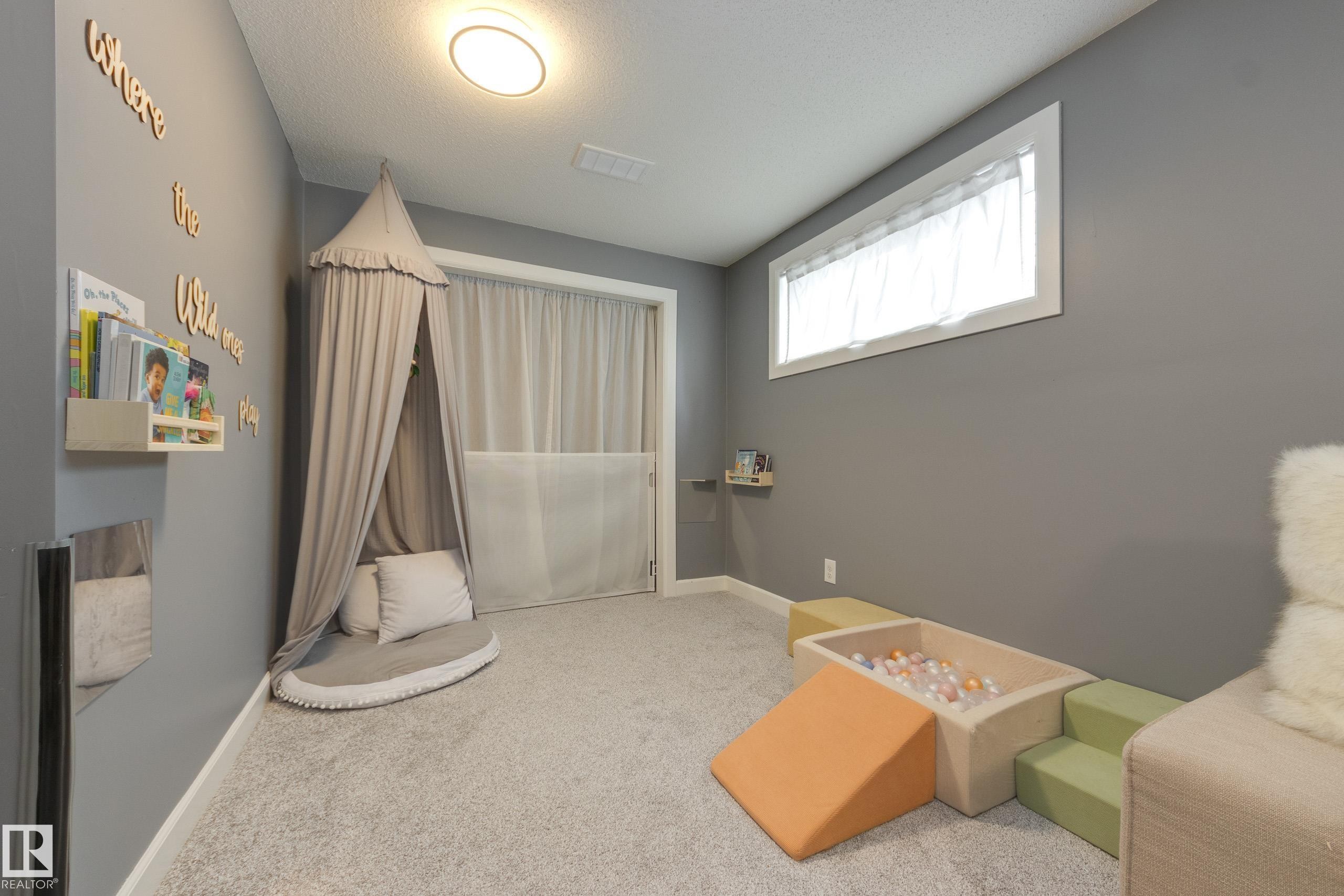 7904 13 Avenue Sw, Edmonton, AB