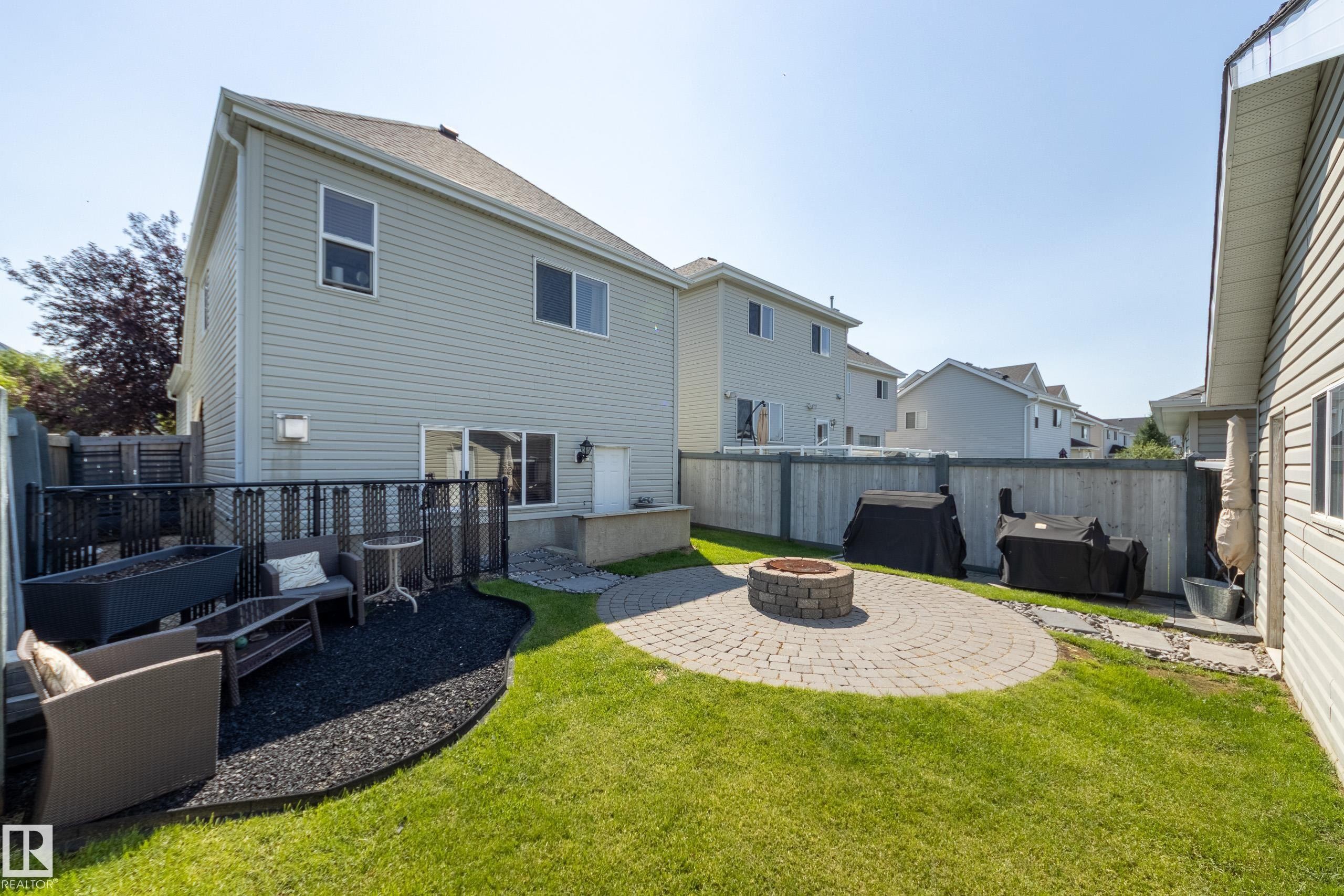7904 13 Avenue Sw, Edmonton, AB