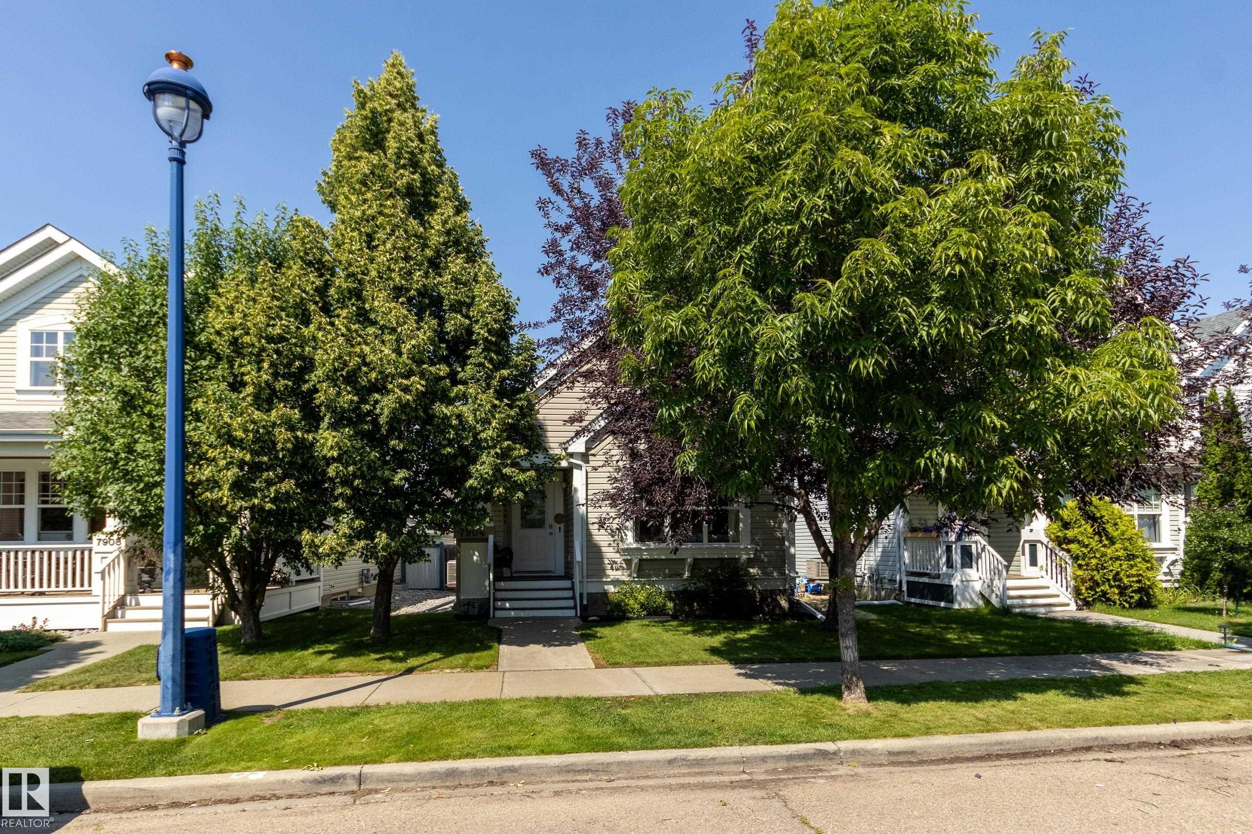 7904 13 Avenue Sw, Edmonton, AB