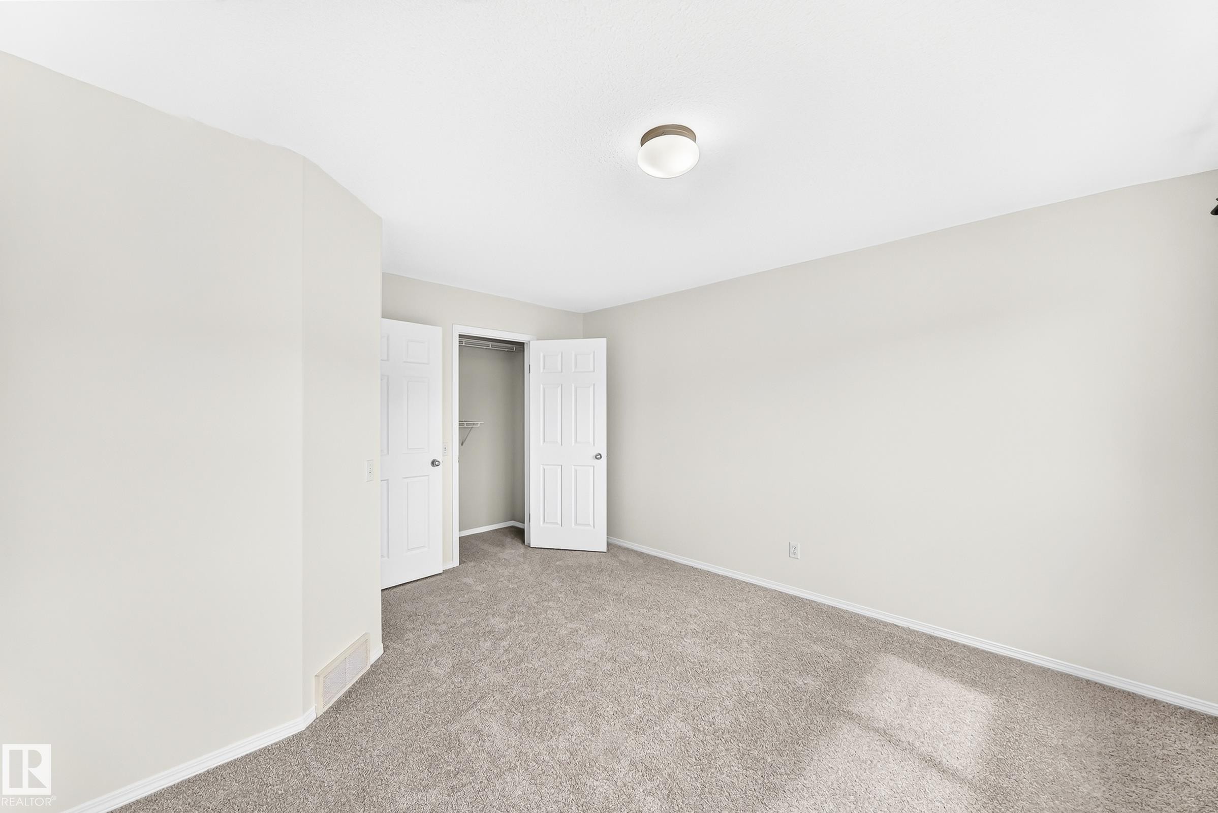 #93 230 Edwards Dr Sw, Edmonton, AB - Indoor Photo Showing Other Room