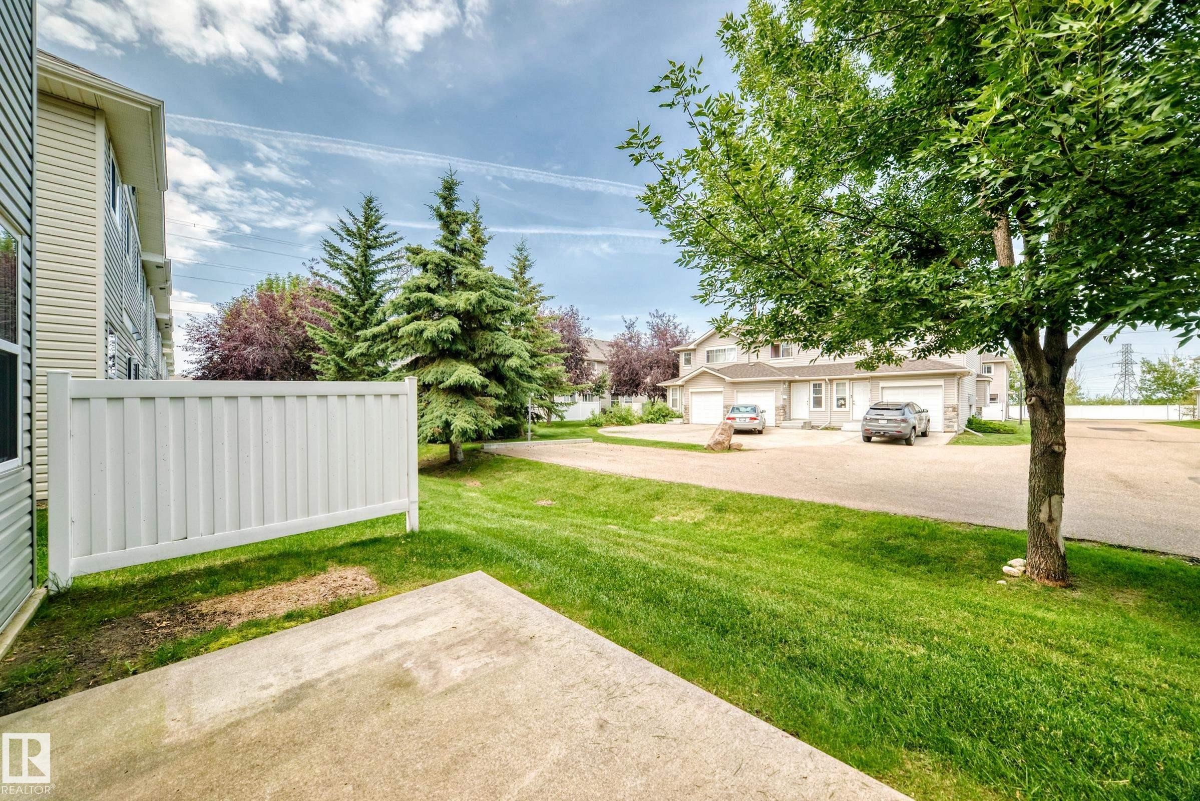 #93 230 Edwards Dr Sw, Edmonton, AB - Outdoor