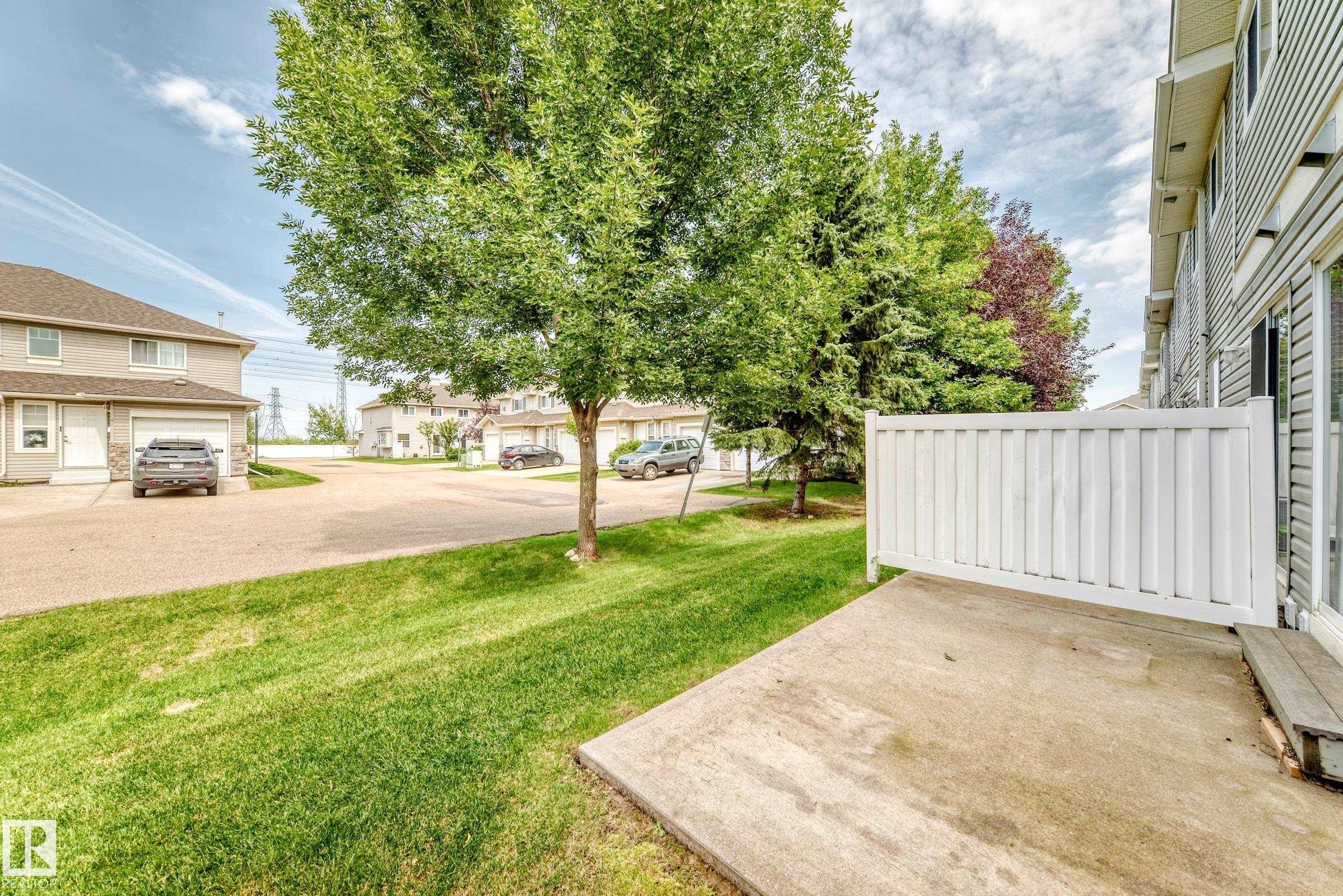 #93 230 Edwards Dr Sw, Edmonton, AB - Outdoor