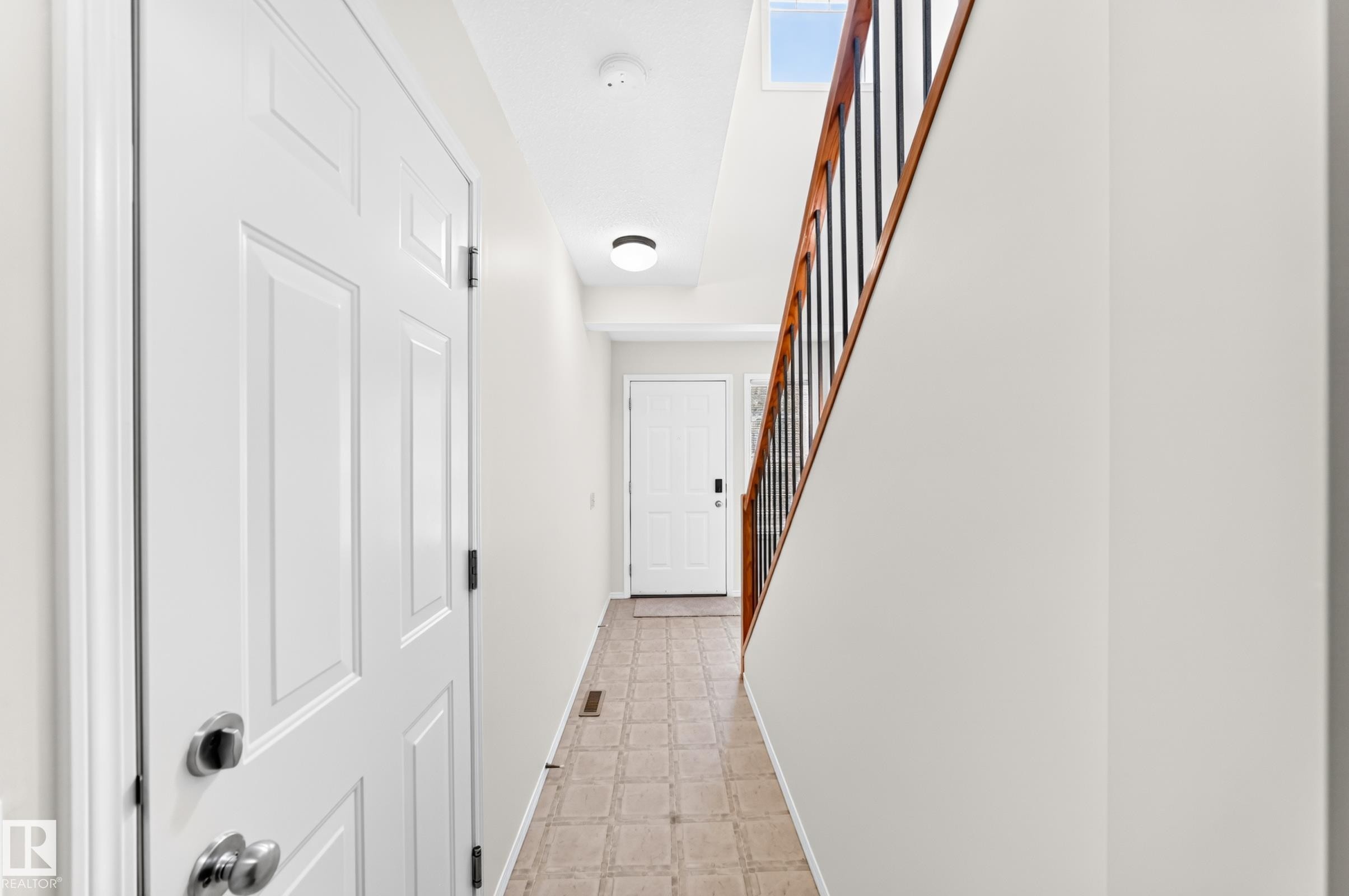 #93 230 Edwards Dr Sw, Edmonton, AB - Indoor Photo Showing Other Room