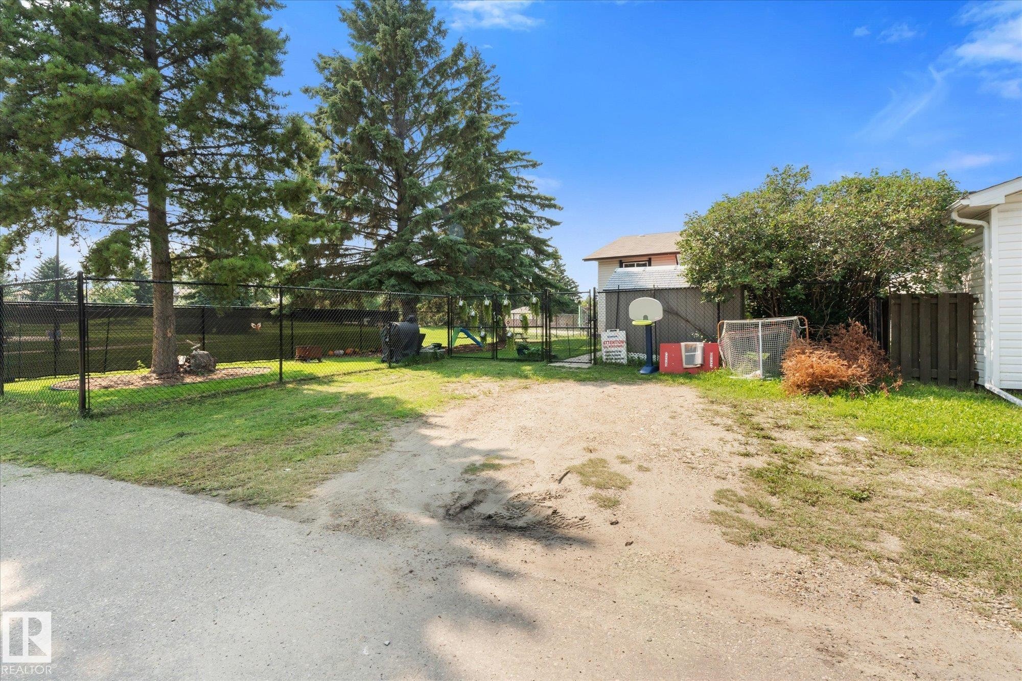 79 Greystone Drive, Spruce Grove, AB - Outdoor