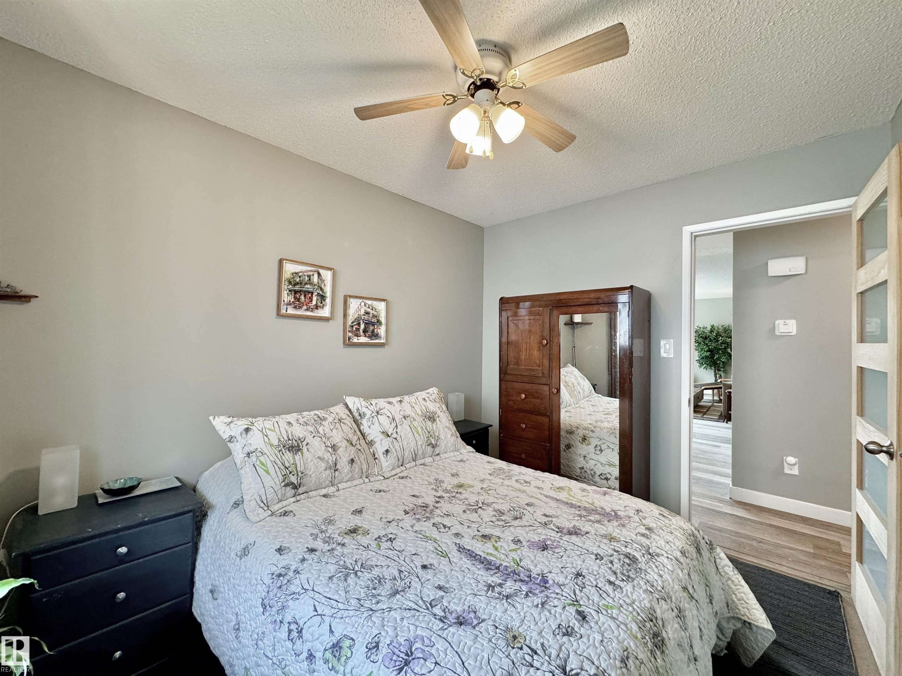 119 Garland Crescent, Sherwood Park, AB - Indoor Photo Showing Bedroom