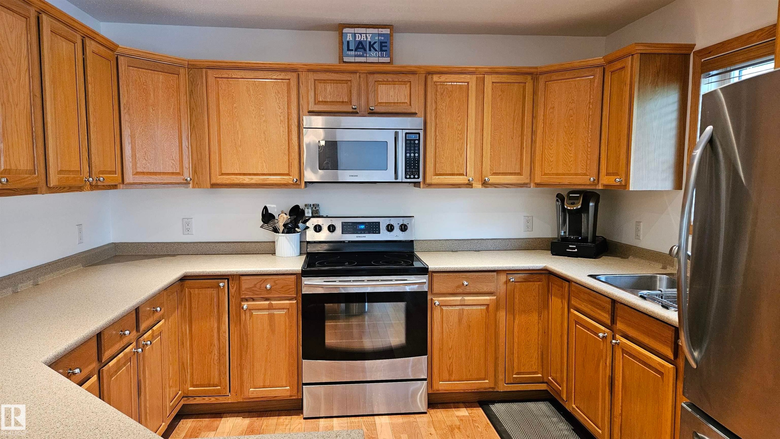 7 Andrew Drive, Rural Athabasca County, AB - Indoor Photo Showing Kitchen With Stainless Steel Kitchen