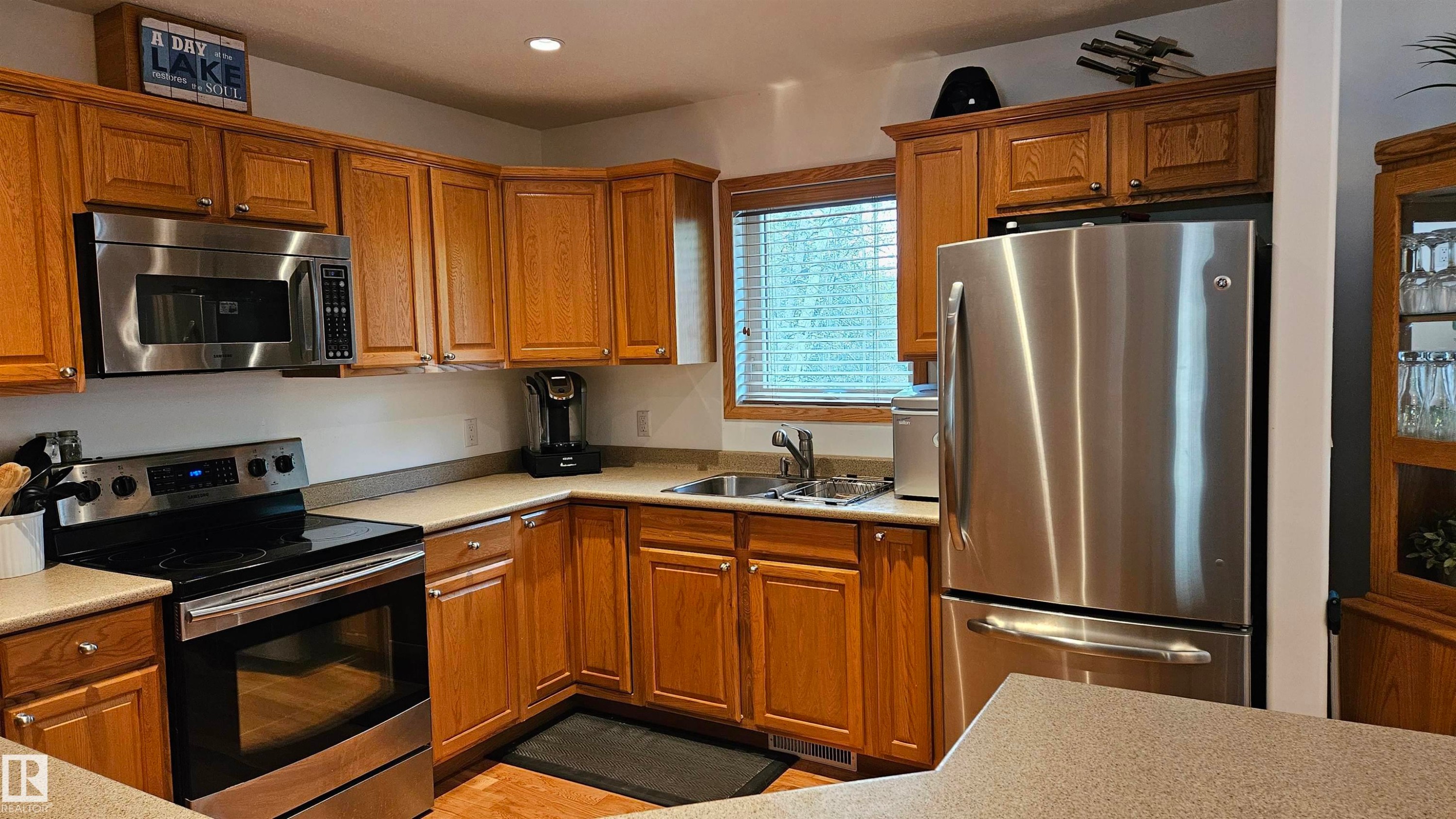 7 Andrew Drive, Rural Athabasca County, AB - Indoor Photo Showing Kitchen With Stainless Steel Kitchen With Double Sink