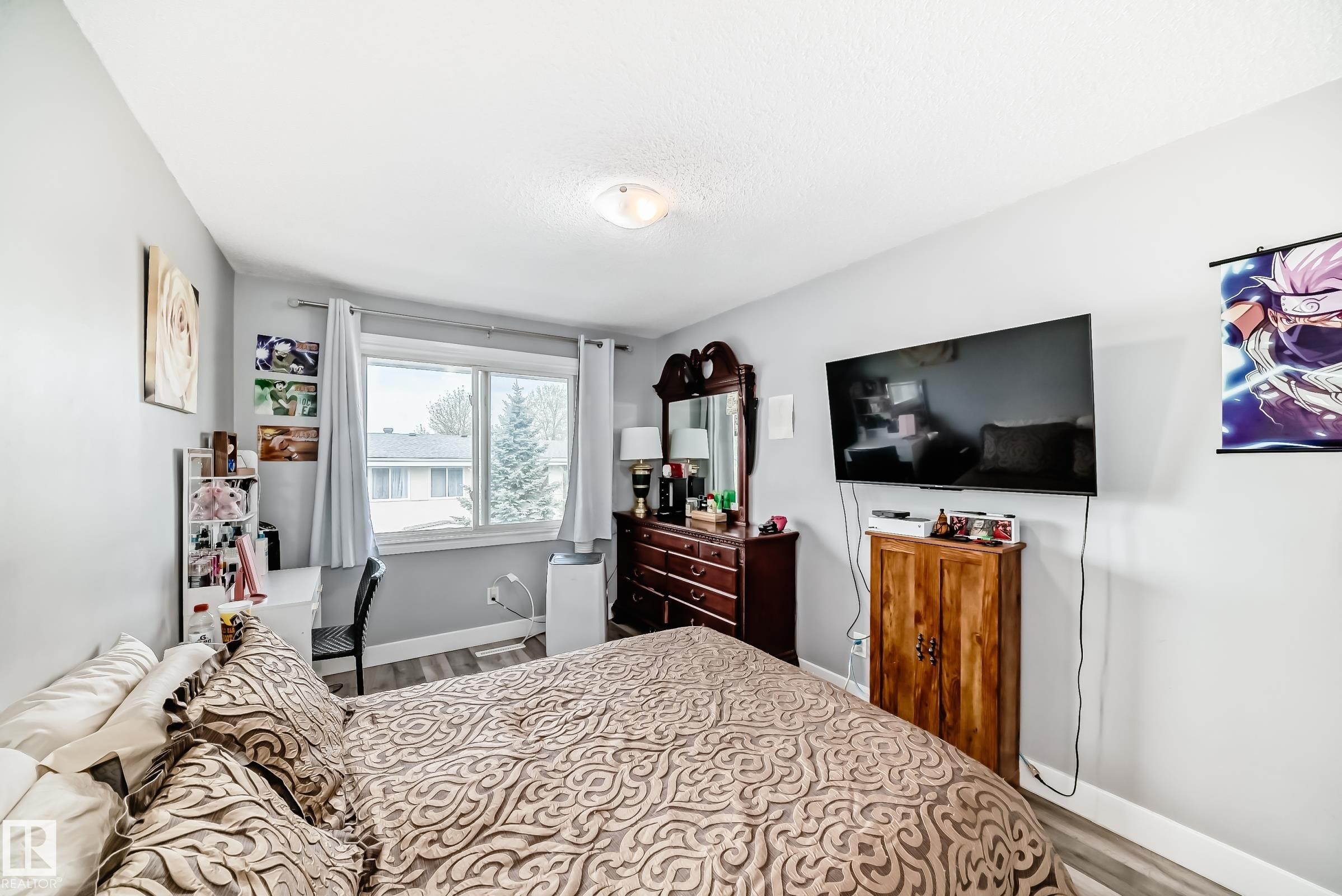 167 Roseland Village Nw, Edmonton, AB - Indoor Photo Showing Bedroom