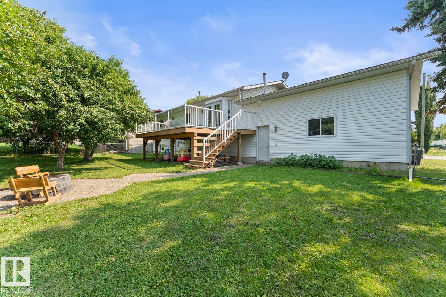 812 12 Avenue, Cold Lake, AB - Outdoor With Deck Patio Veranda