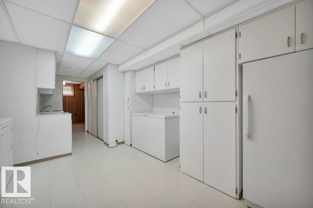 8507 70 Street Nw, Edmonton, AB - Indoor Photo Showing Laundry Room