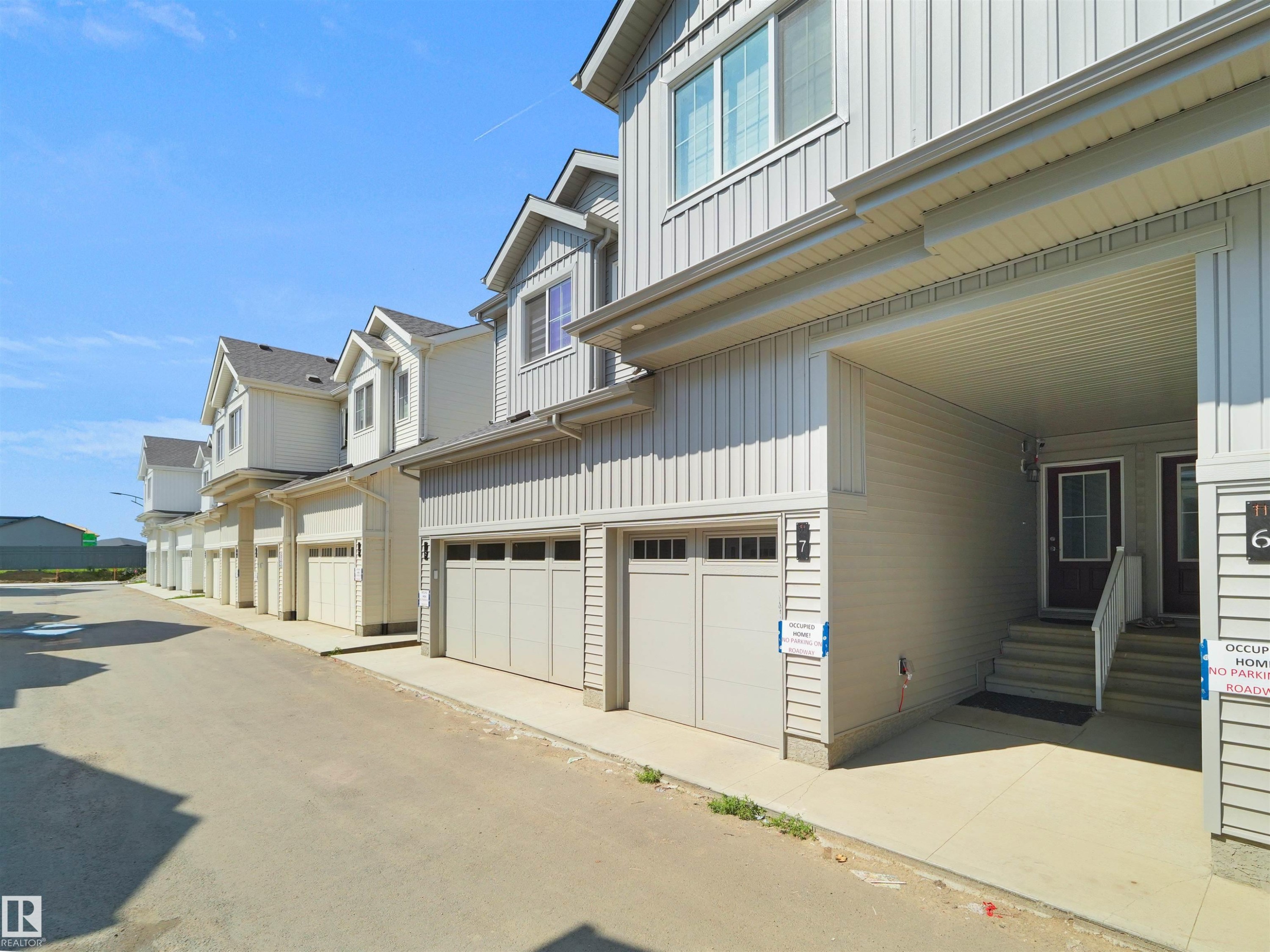 #7 7110 Keswick Common Sw, Edmonton, AB - Outdoor