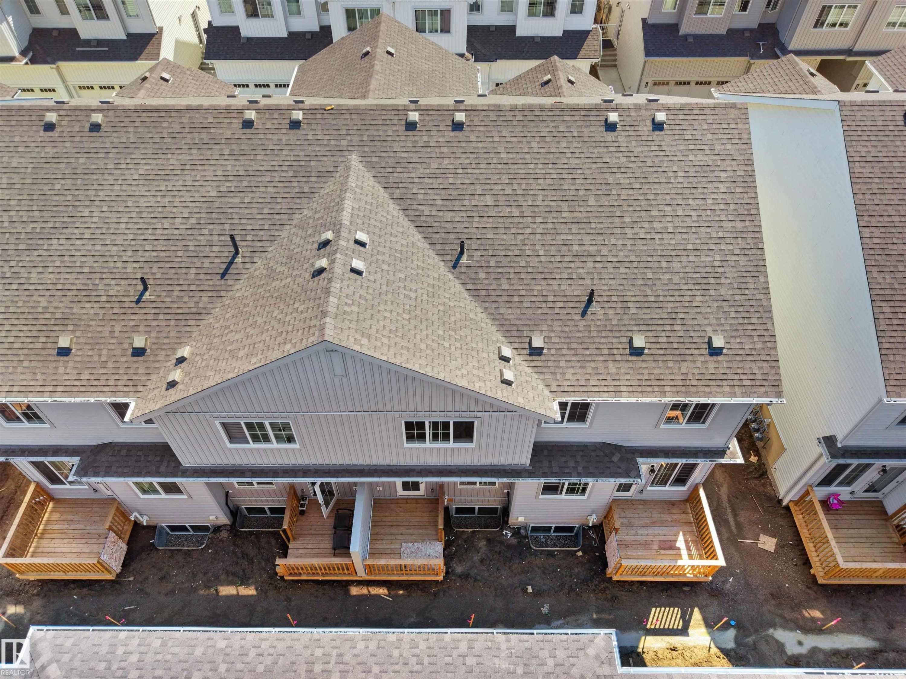 #7 7110 Keswick Common Sw, Edmonton, AB - Outdoor