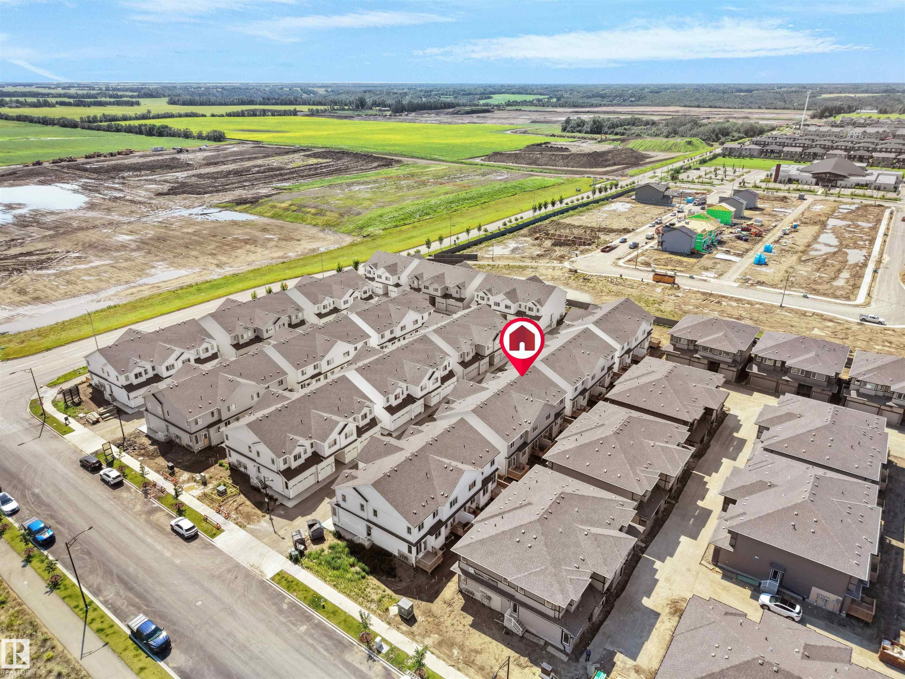 #7 7110 Keswick Common Sw, Edmonton, AB - Outdoor With View