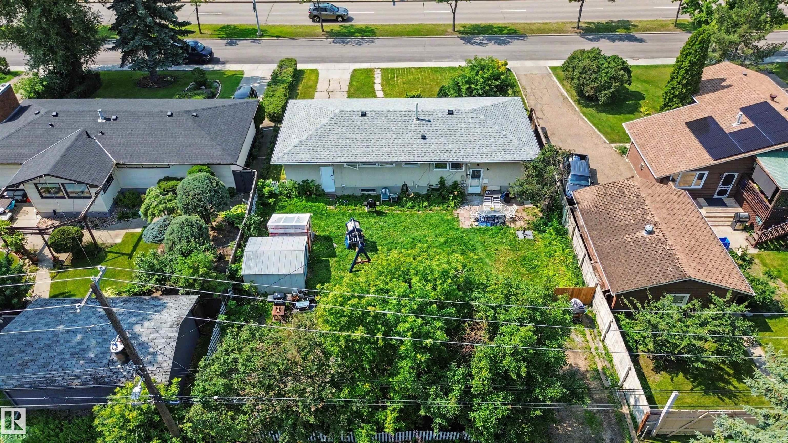 Image quality insufficient for description - 8215 149 Street Nw, Edmonton, AB - Outdoor