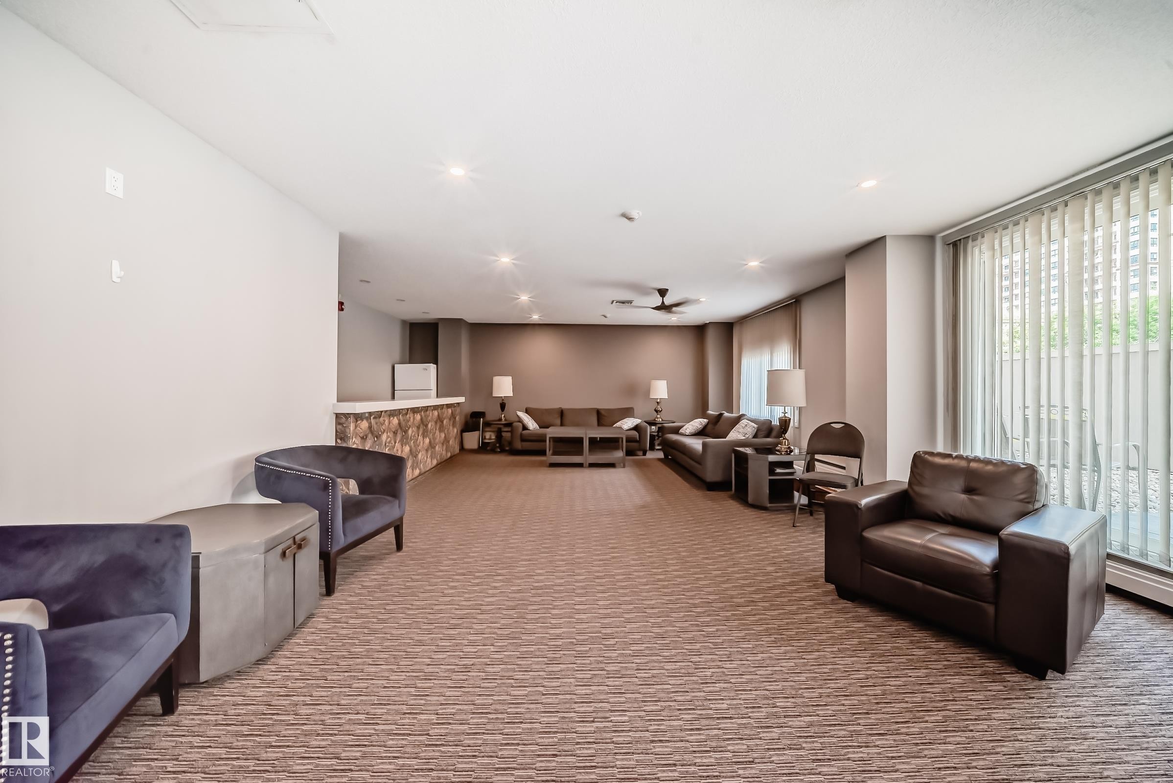 #1601 9909 110 St Nw, Edmonton, AB - Indoor