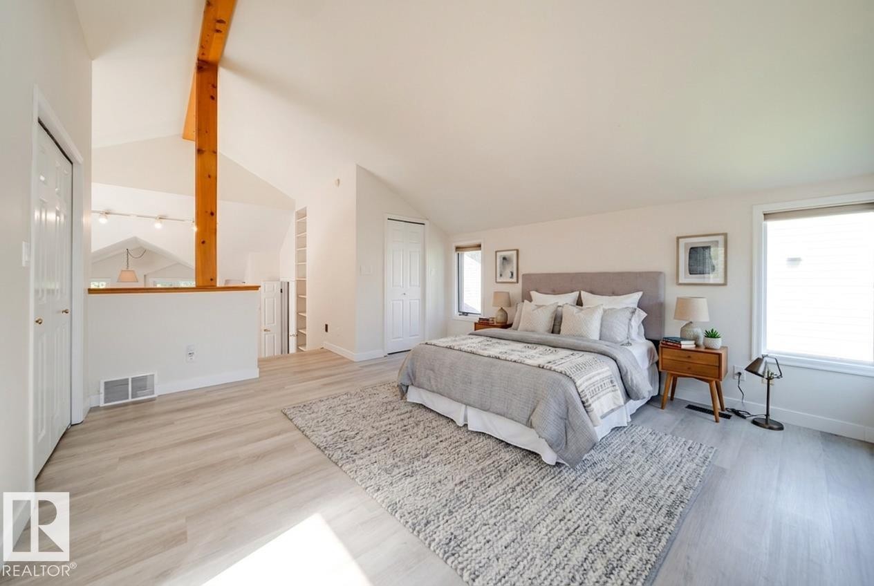 10519 140 Street Nw, Edmonton, AB - Indoor Photo Showing Bedroom