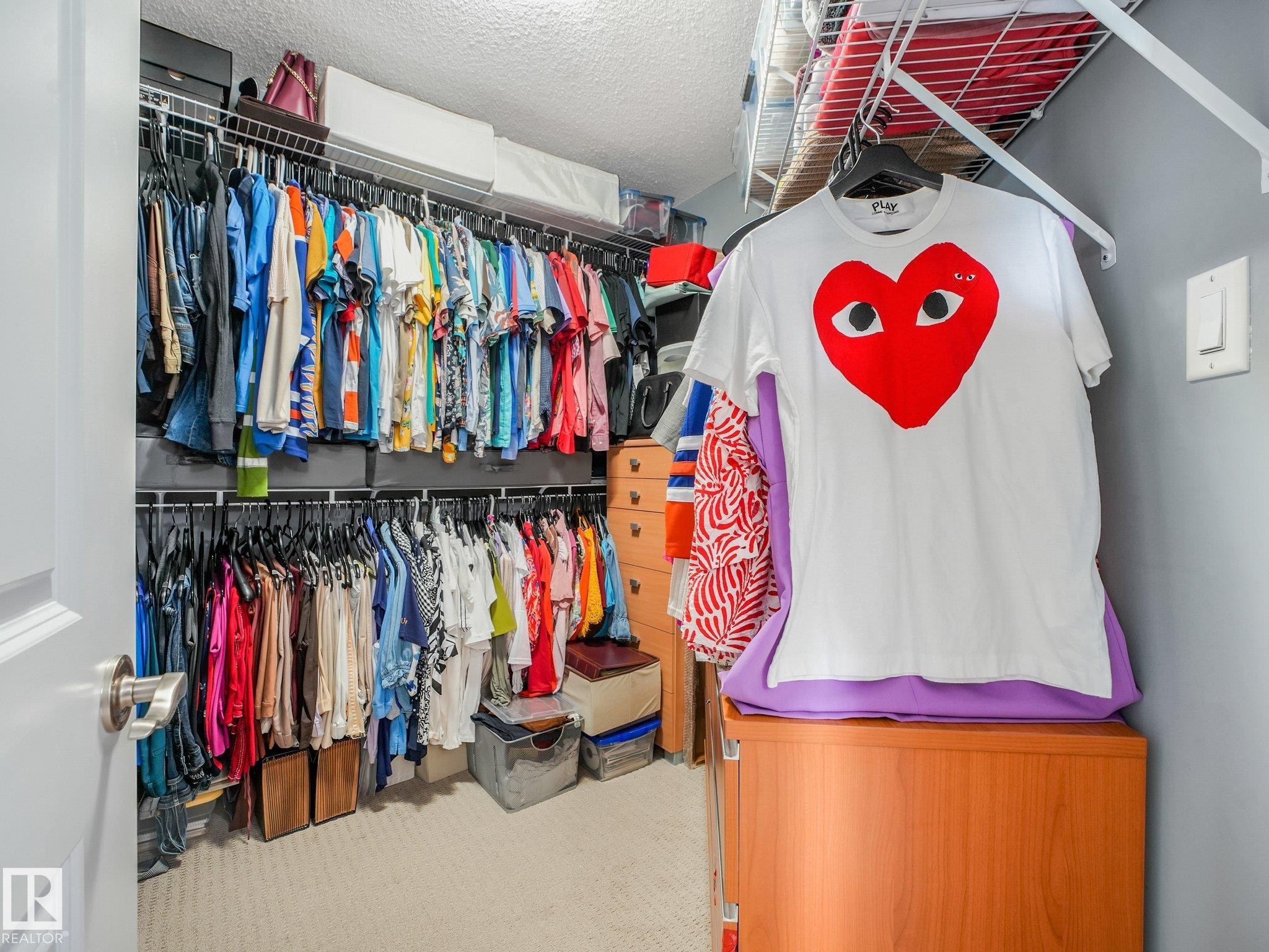 544 Adams Way Sw, Edmonton, AB - Indoor With Storage