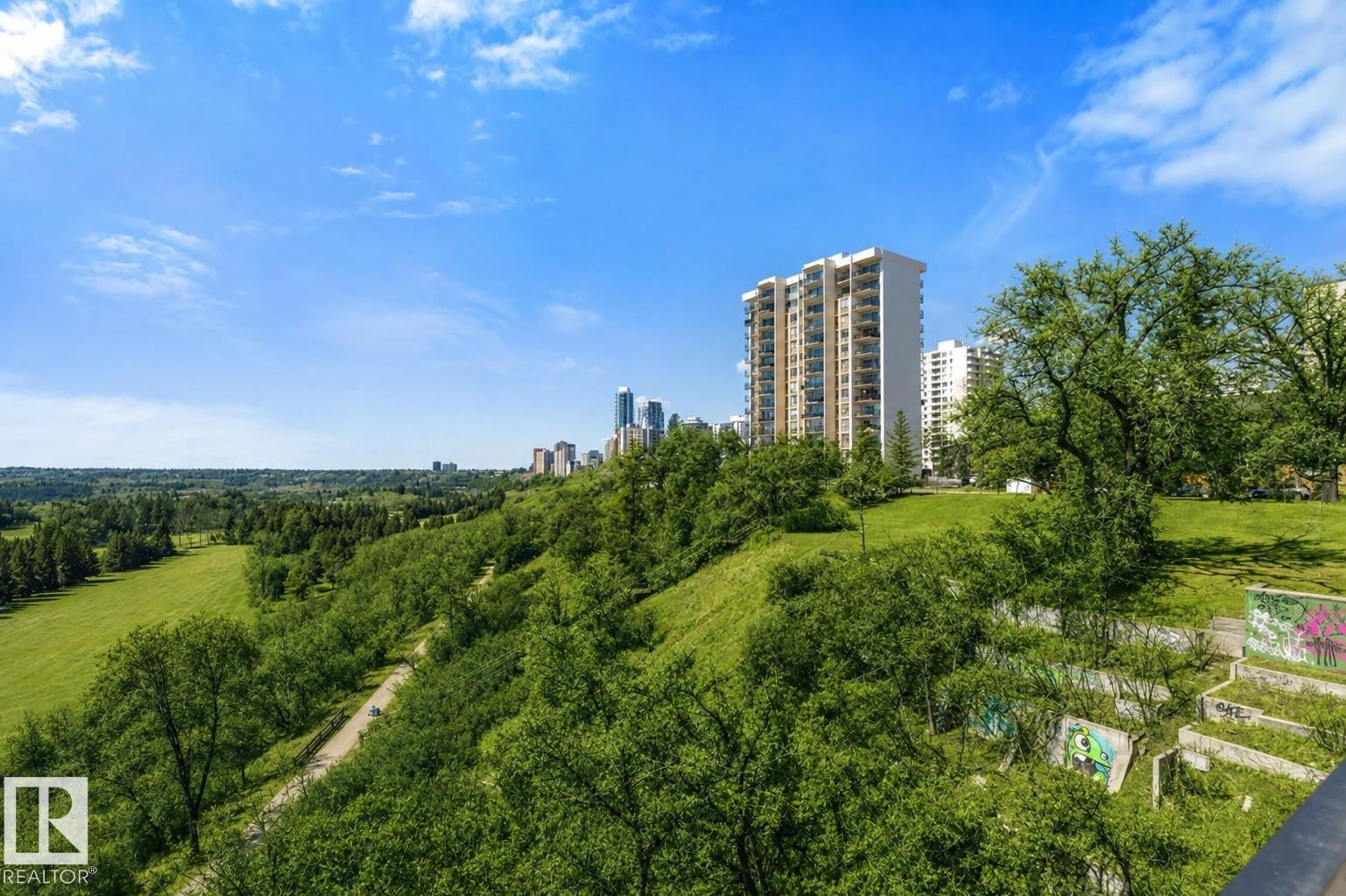 #605 11307 99 Av Nw, Edmonton, AB