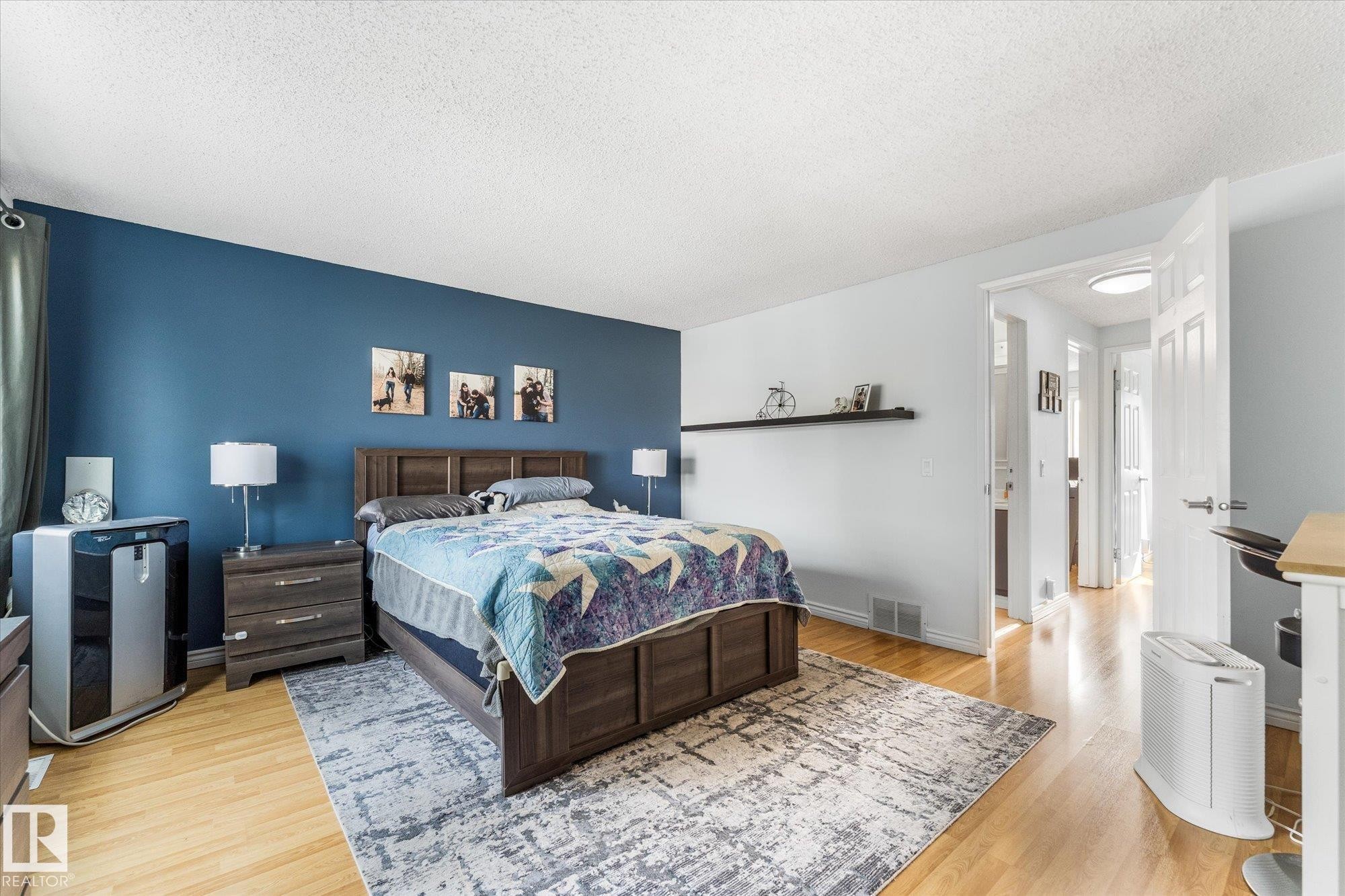 #26 100 Westridge Cr, Spruce Grove, AB - Indoor Photo Showing Bedroom