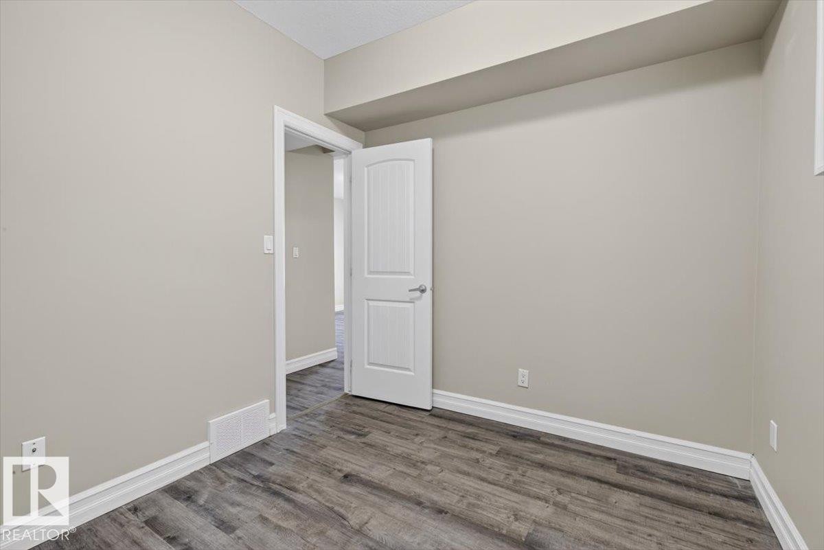 2836 34A Avenue Nw, Edmonton, AB - Indoor Photo Showing Other Room