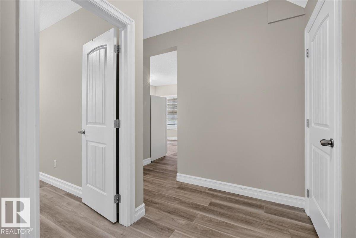 2836 34A Avenue Nw, Edmonton, AB - Indoor Photo Showing Other Room