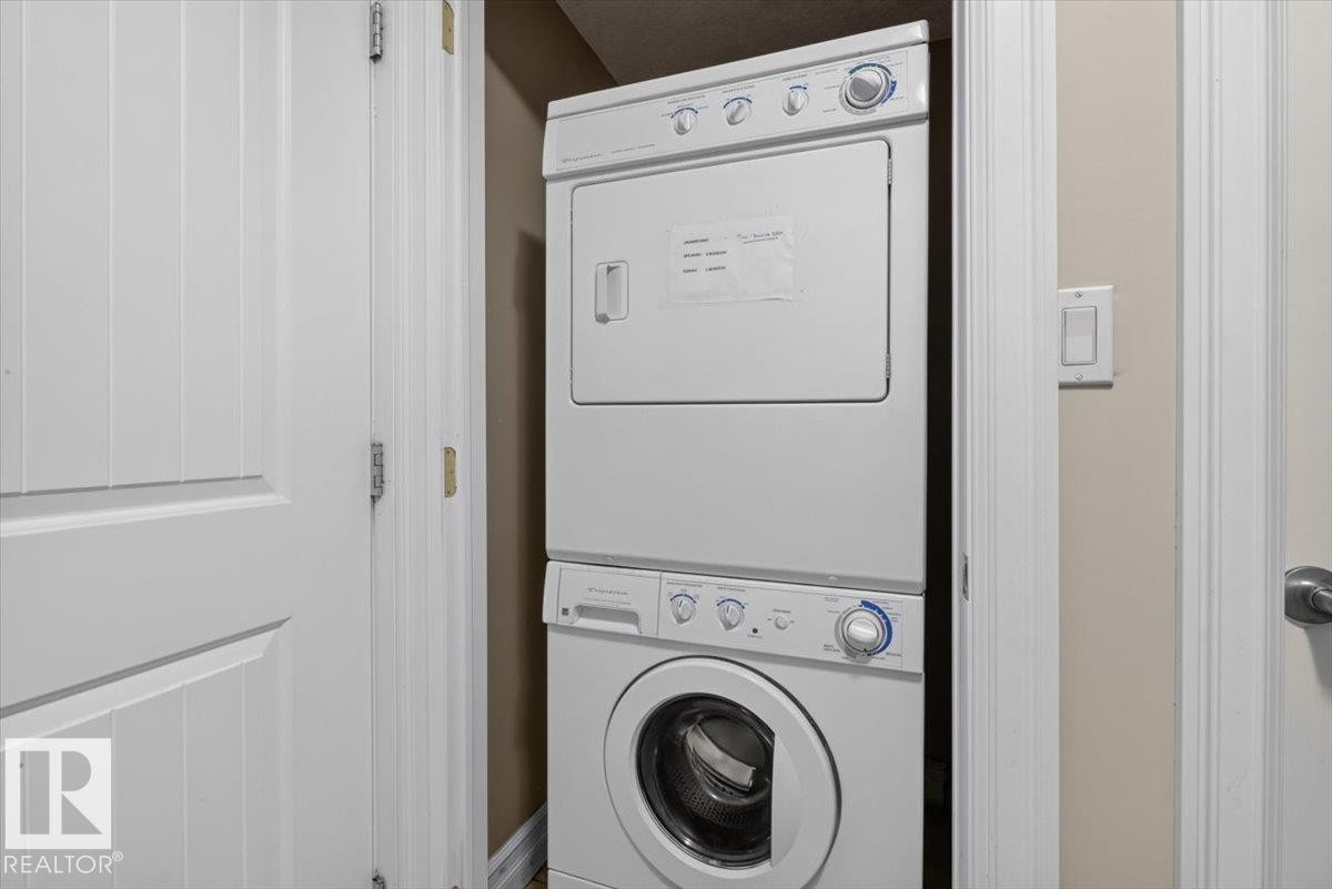 2836 34A Avenue Nw, Edmonton, AB - Indoor Photo Showing Laundry Room