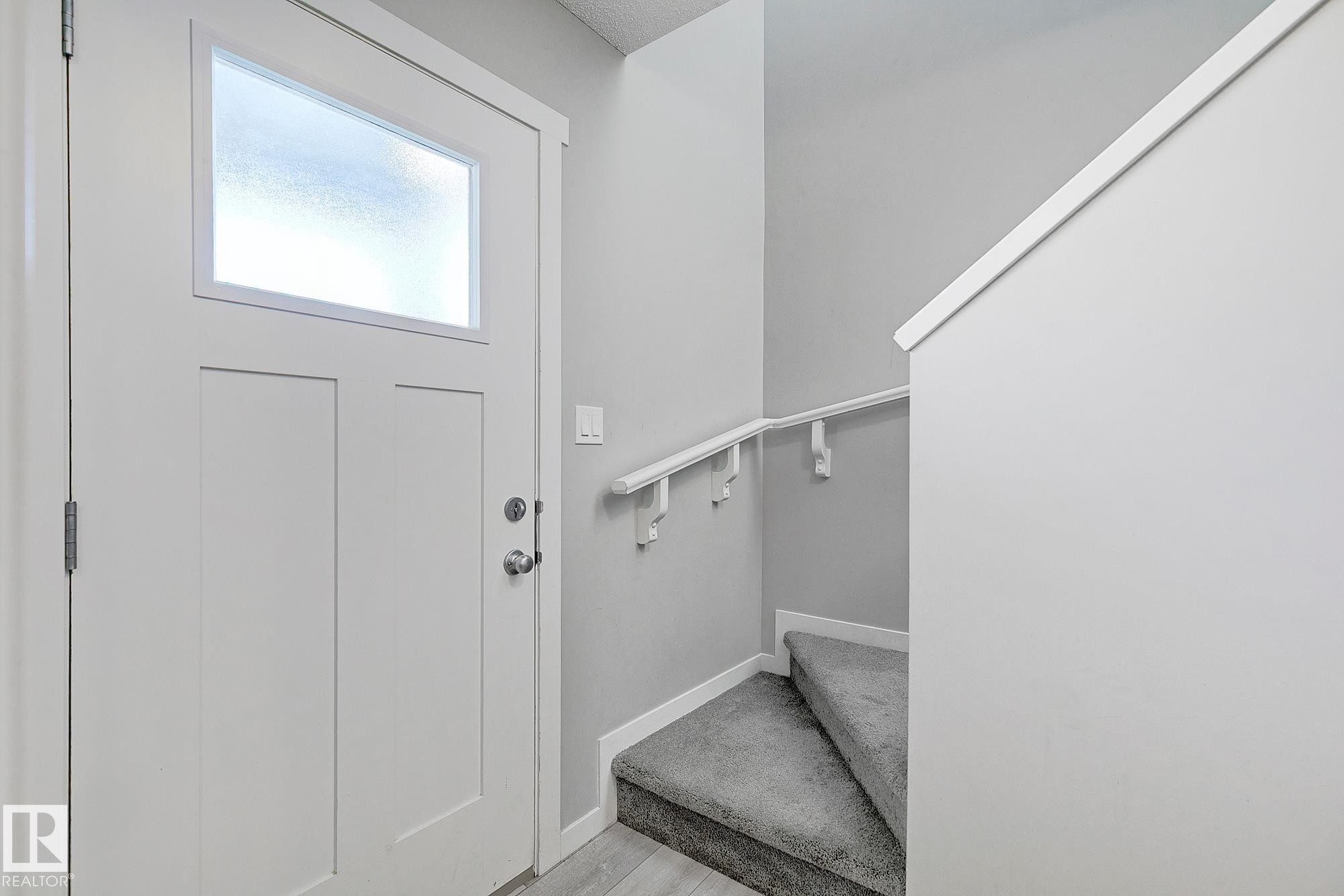 #20 1530 Tamarack Boulevard Nw, Edmonton, AB - Indoor Photo Showing Other Room
