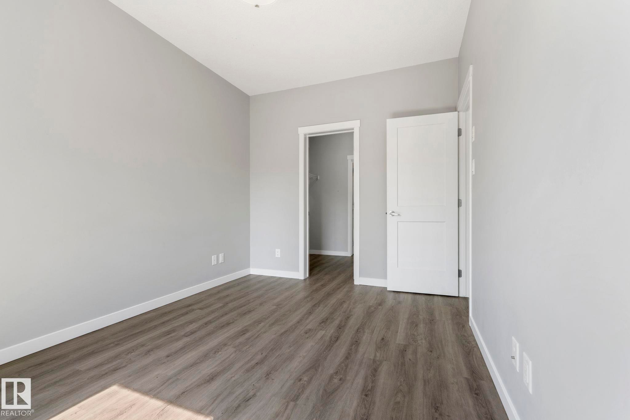 #121 812 Welsh Dr Sw, Edmonton, AB - Indoor Photo Showing Other Room
