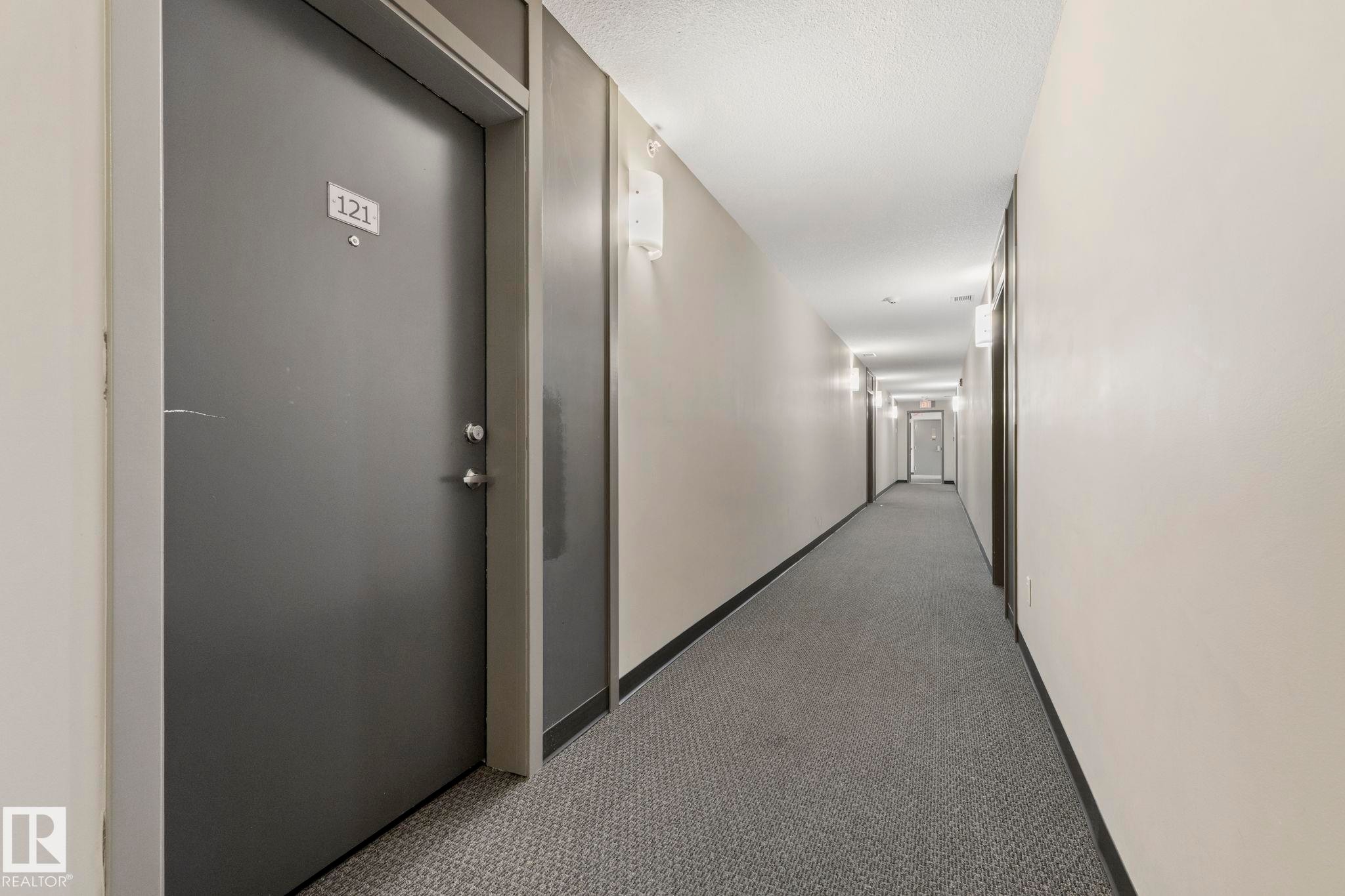 #121 812 Welsh Dr Sw, Edmonton, AB - Indoor Photo Showing Other Room