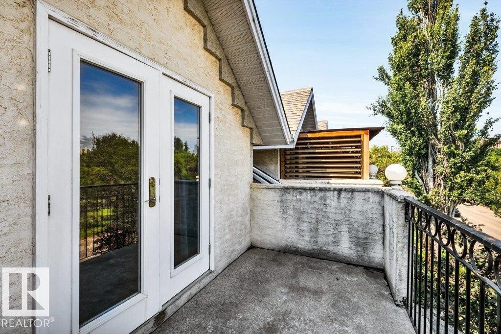 9321 98 Avenue Nw, Edmonton, AB - Outdoor With Balcony With Exterior