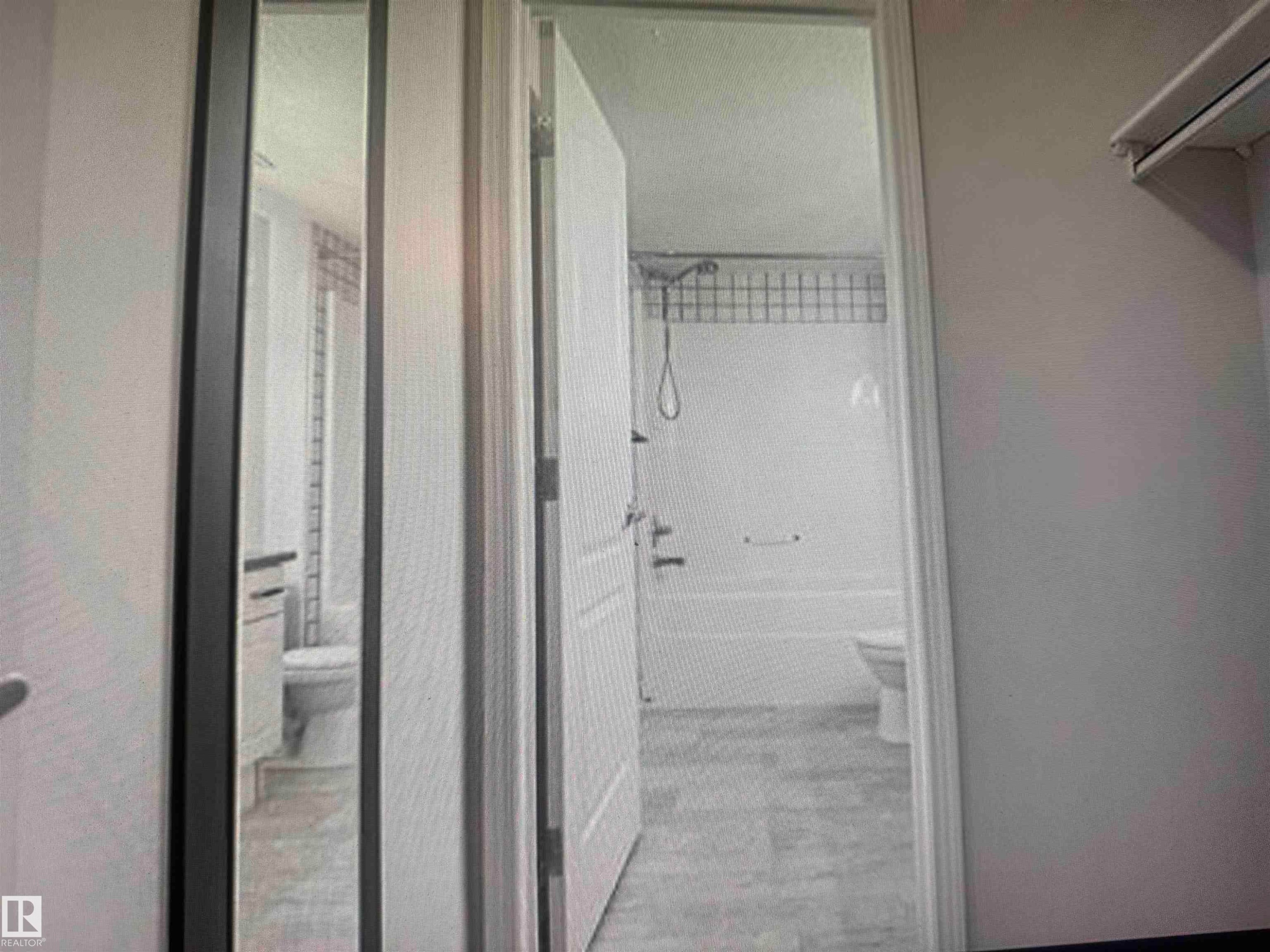 4 piece Ensuite with Walk Thru Closet - #106 592 Hooke Rd Nw, Edmonton, AB - Indoor Photo Showing Bathroom