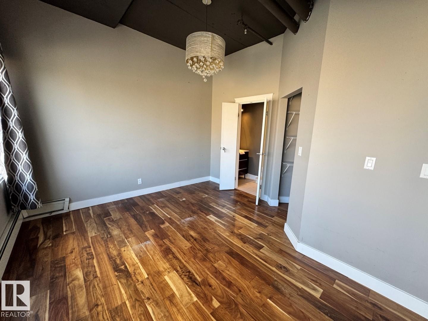 #304 10179 105 St Nw, Edmonton, AB - Indoor Photo Showing Other Room