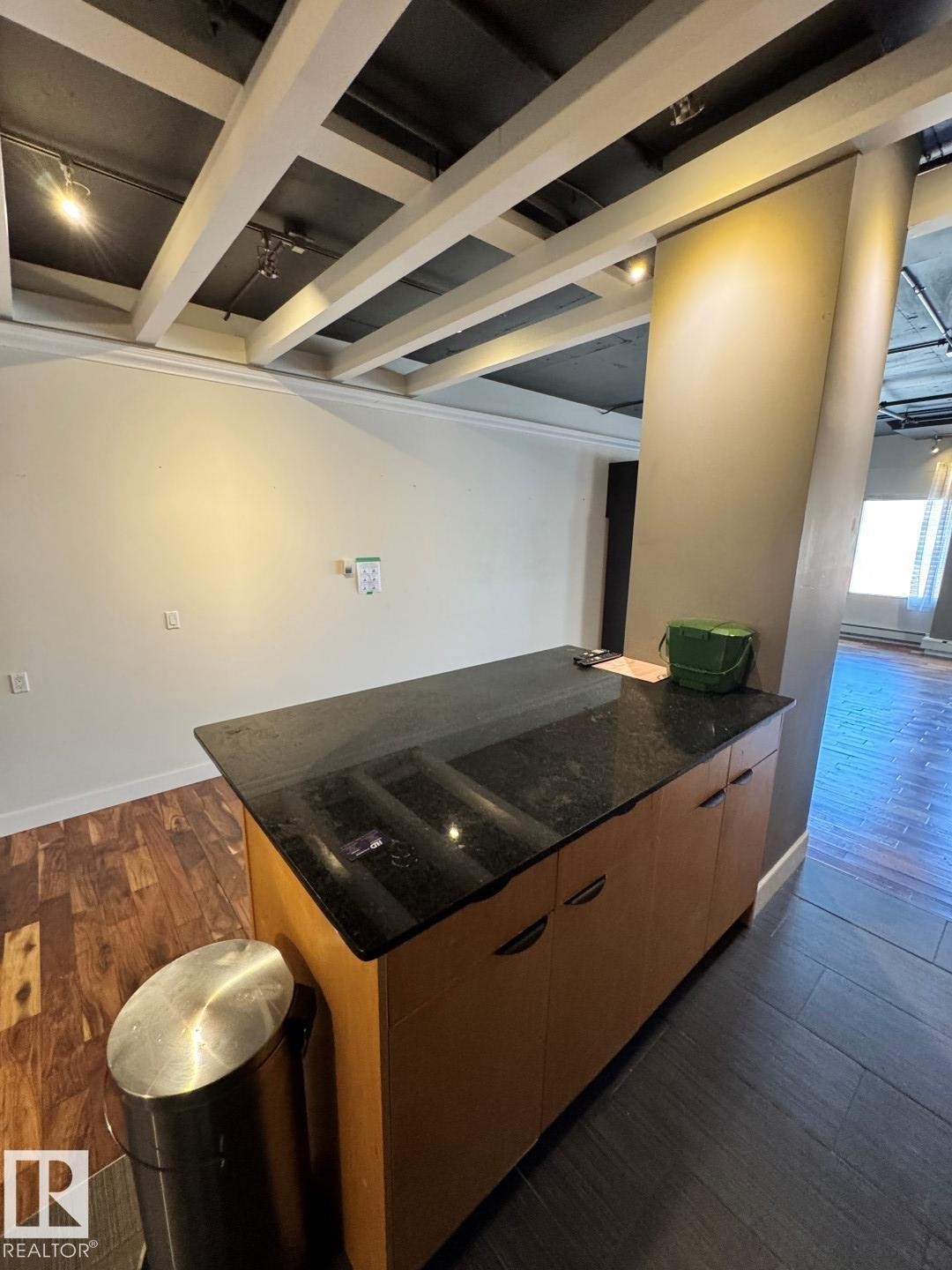 #304 10179 105 St Nw, Edmonton, AB - Indoor