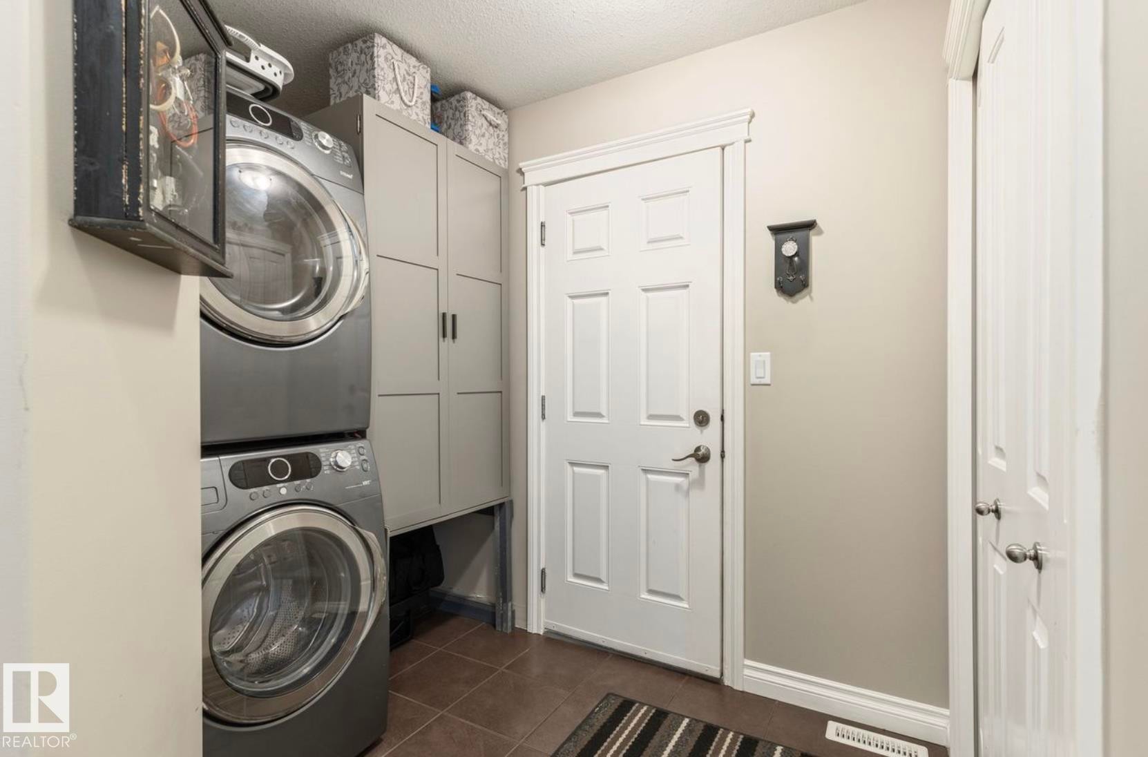 22 Voleta Crest, Spruce Grove, AB - Indoor Photo Showing Laundry Room