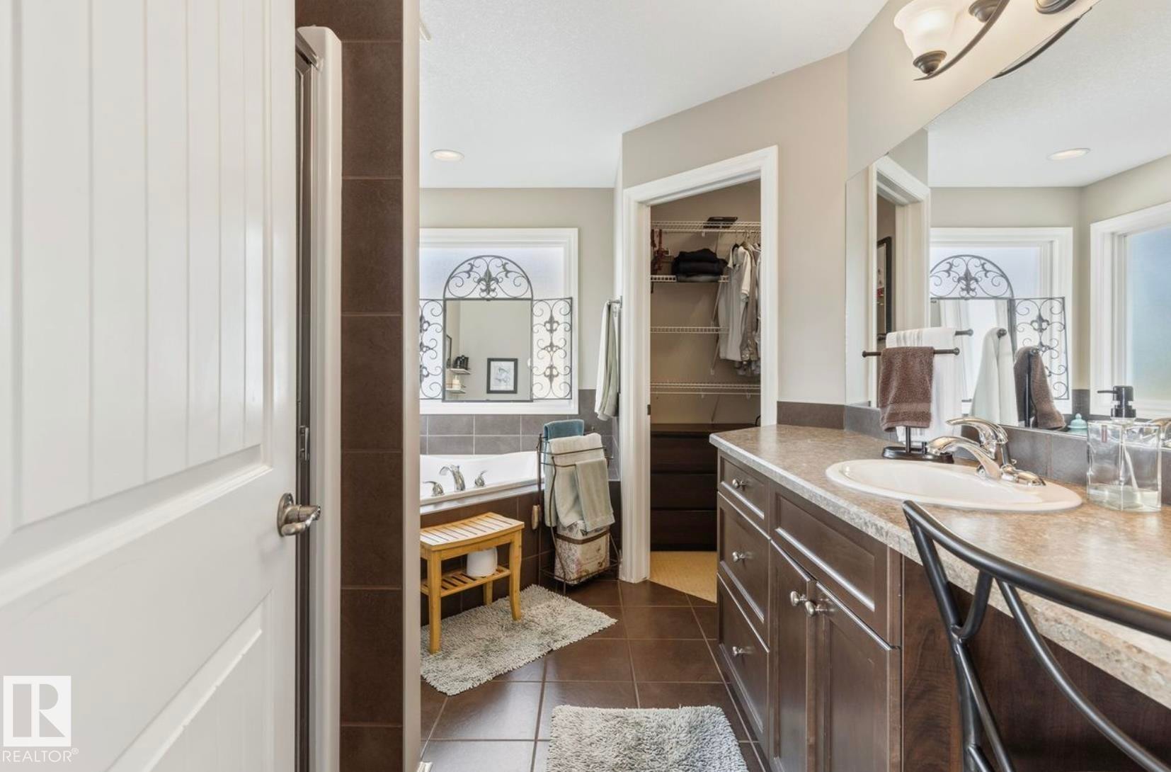 22 Voleta Crest, Spruce Grove, AB - Indoor Photo Showing Bathroom
