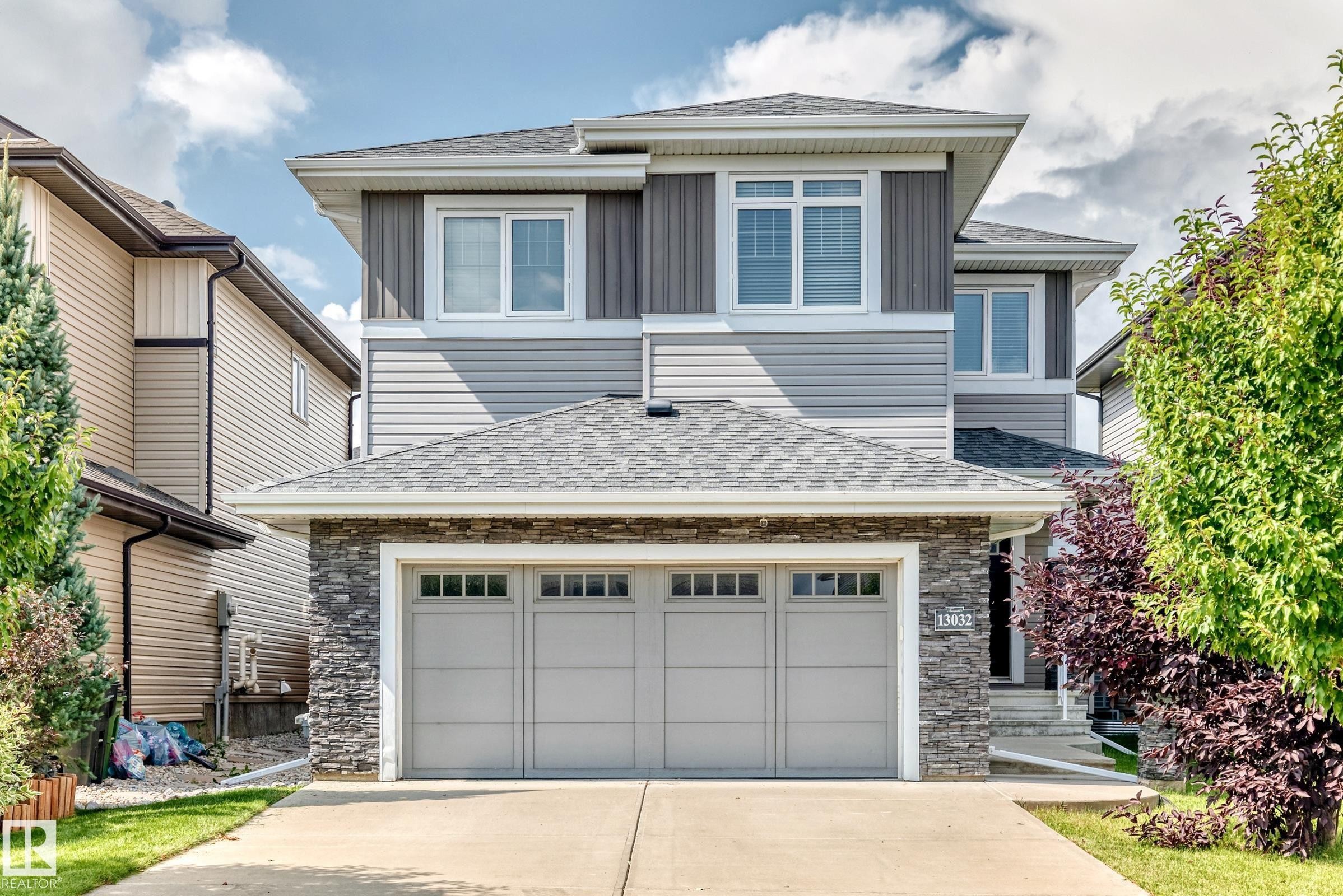 13032 208 Street Nw, Edmonton, AB - Outdoor