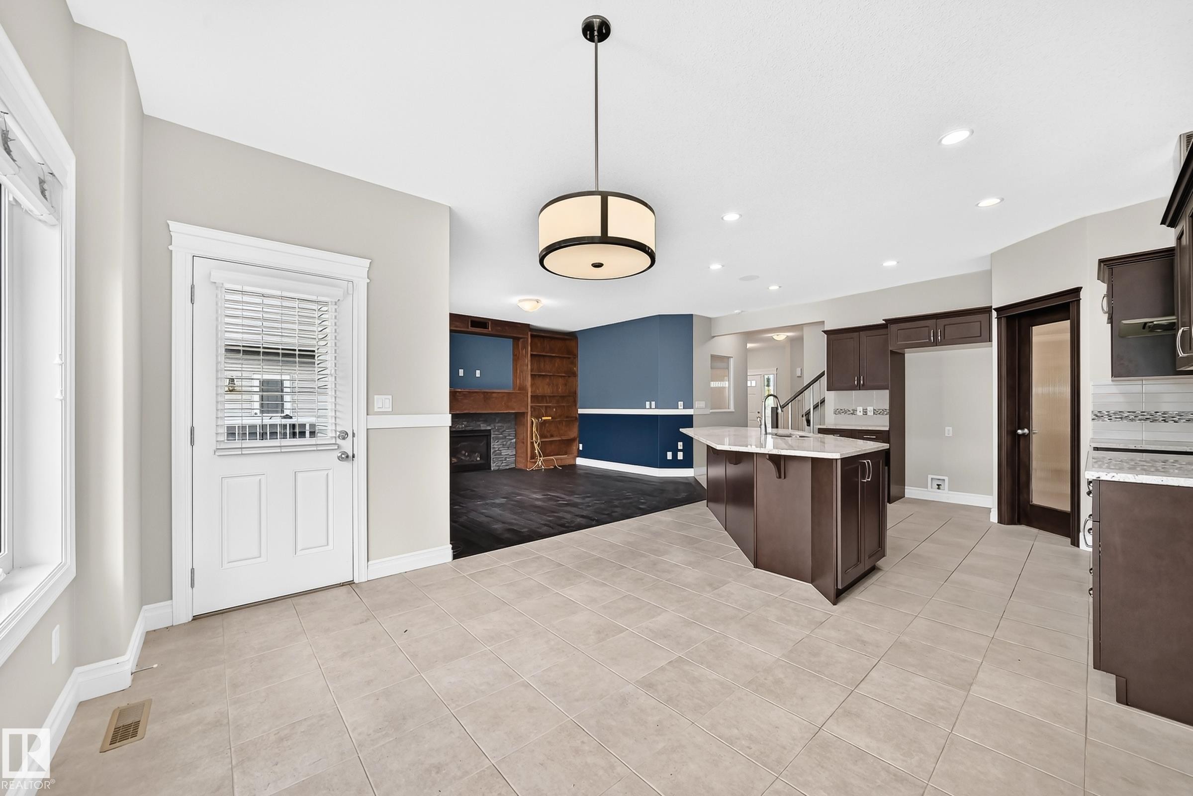 13032 208 Street Nw, Edmonton, AB - Indoor Photo Showing Kitchen