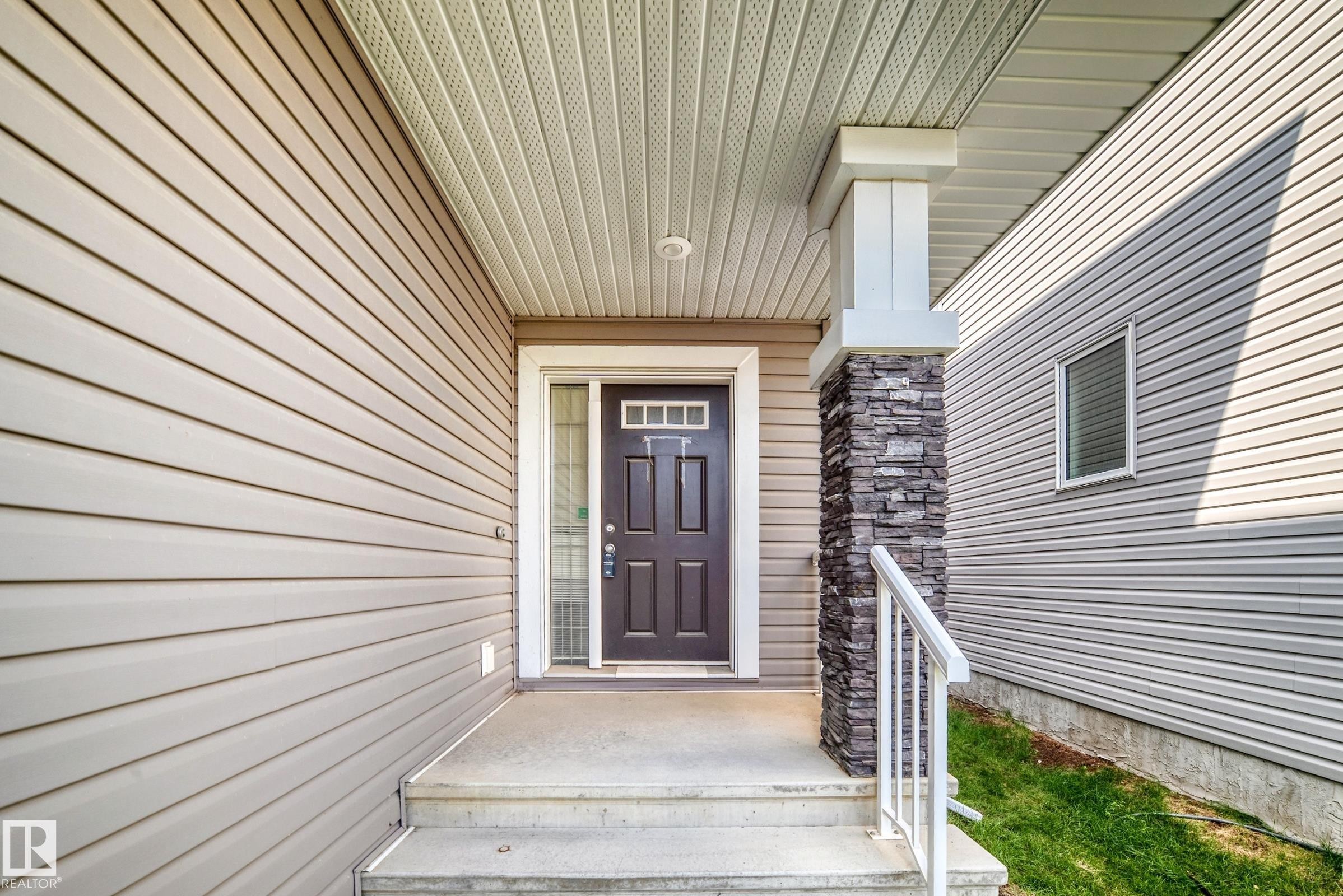13032 208 Street Nw, Edmonton, AB - Outdoor With Exterior