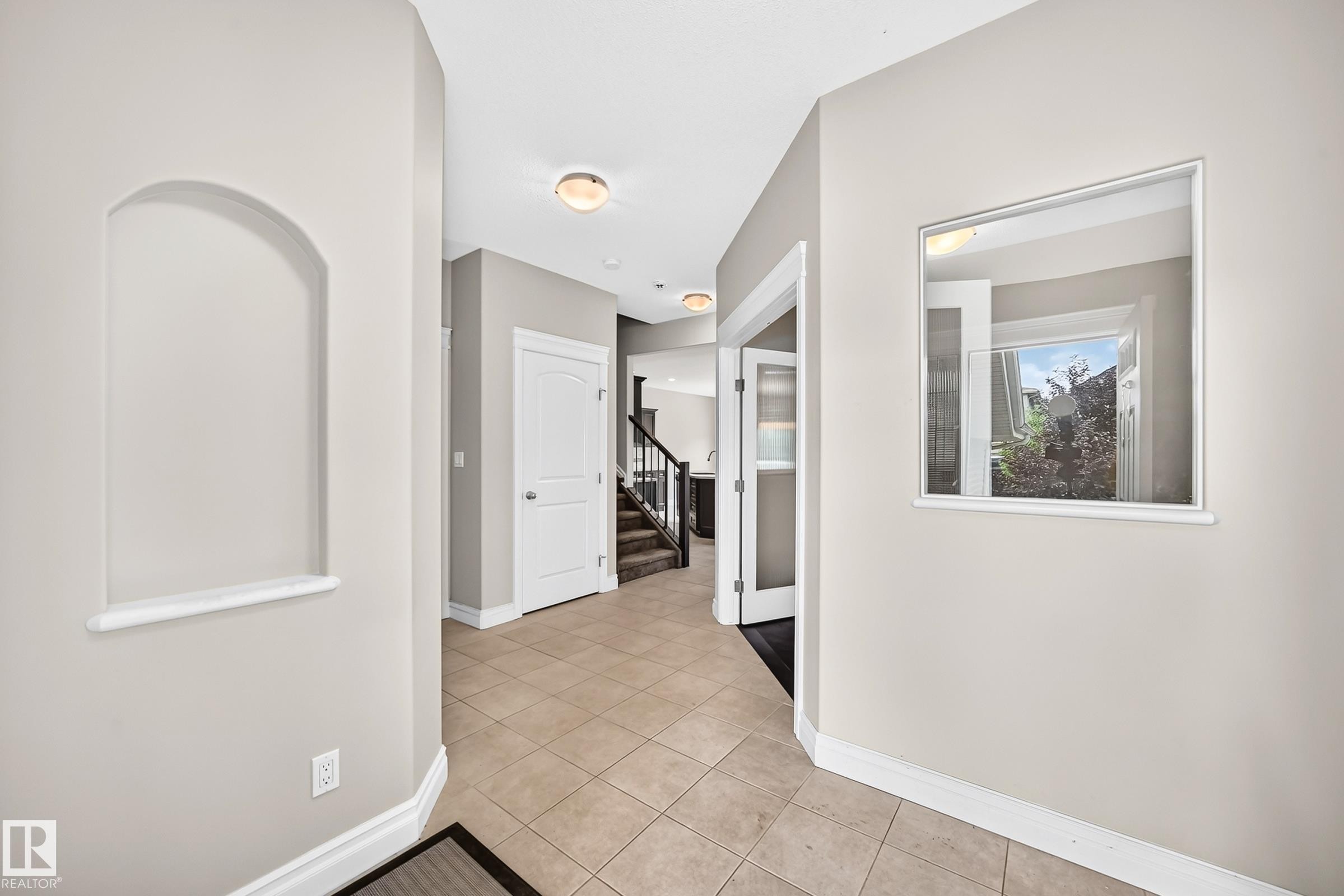 13032 208 Street Nw, Edmonton, AB - Indoor Photo Showing Other Room