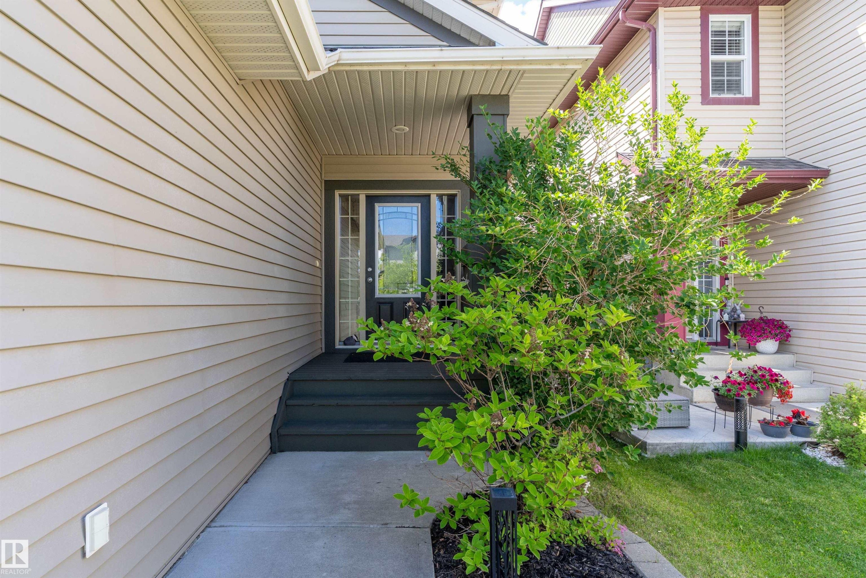 1708 32 Street Nw, Edmonton, AB - Outdoor With Exterior