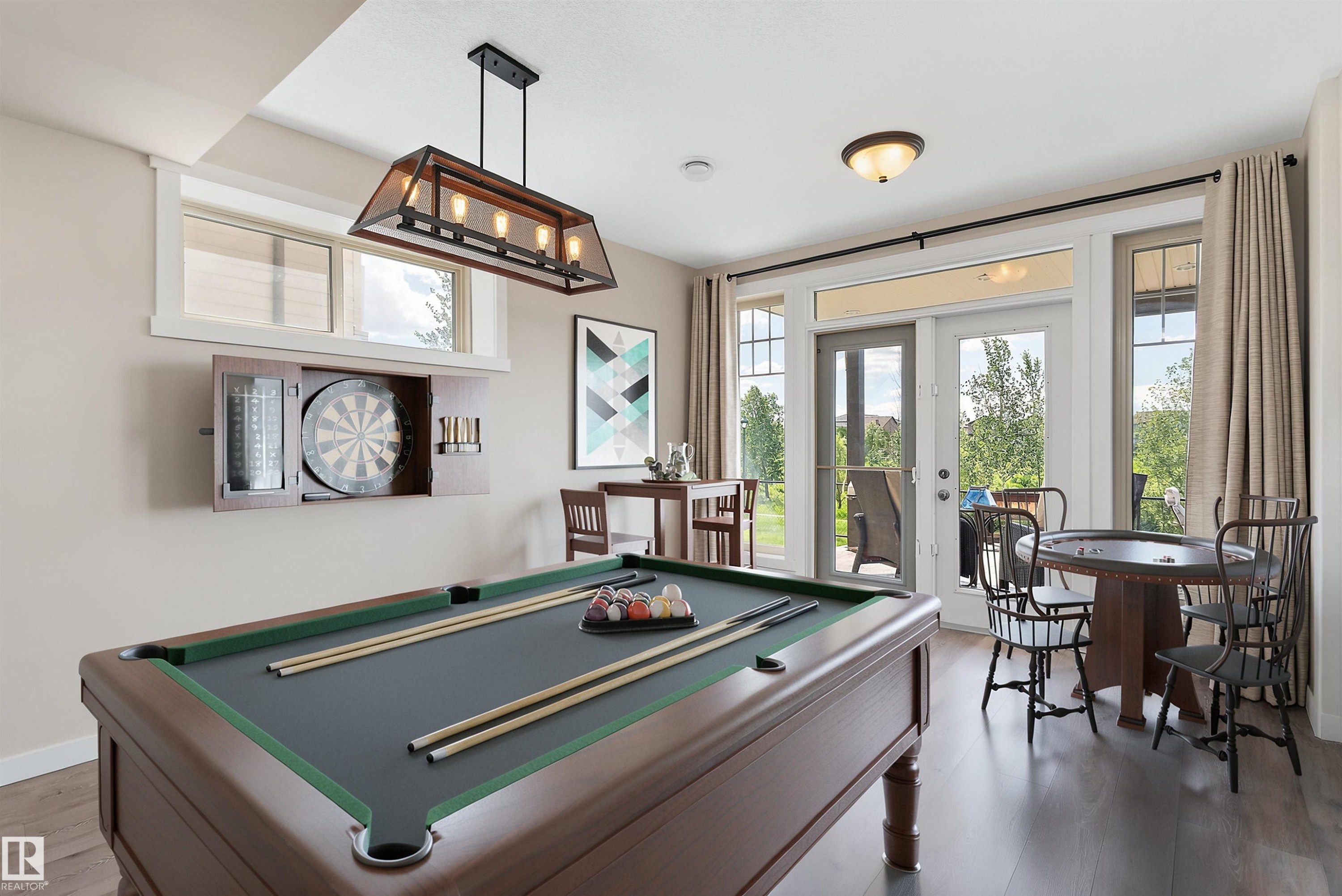 1708 32 Street Nw, Edmonton, AB - Indoor Photo Showing Other Room