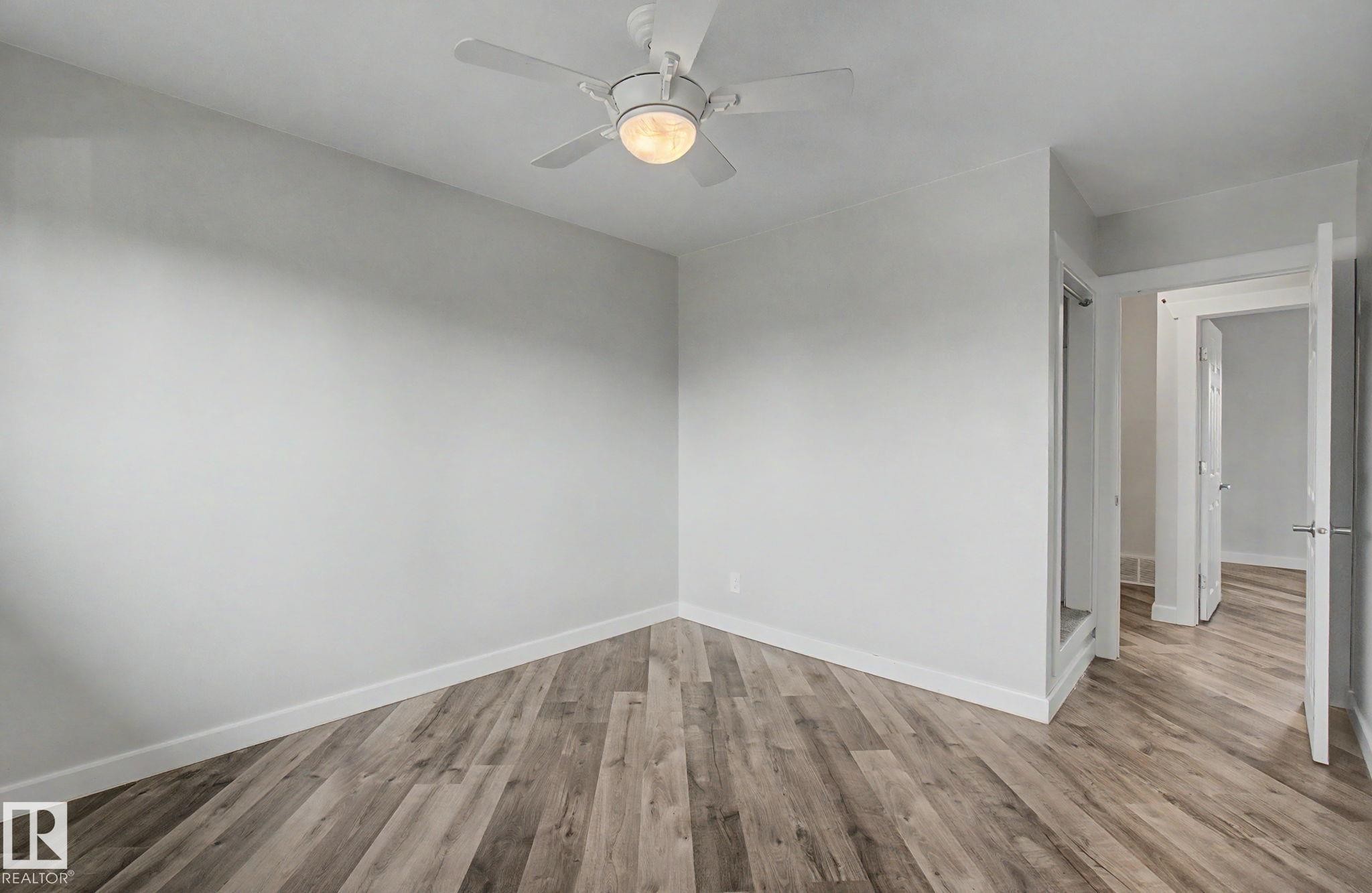 5142 106A Street Nw, Edmonton, AB - Indoor Photo Showing Other Room