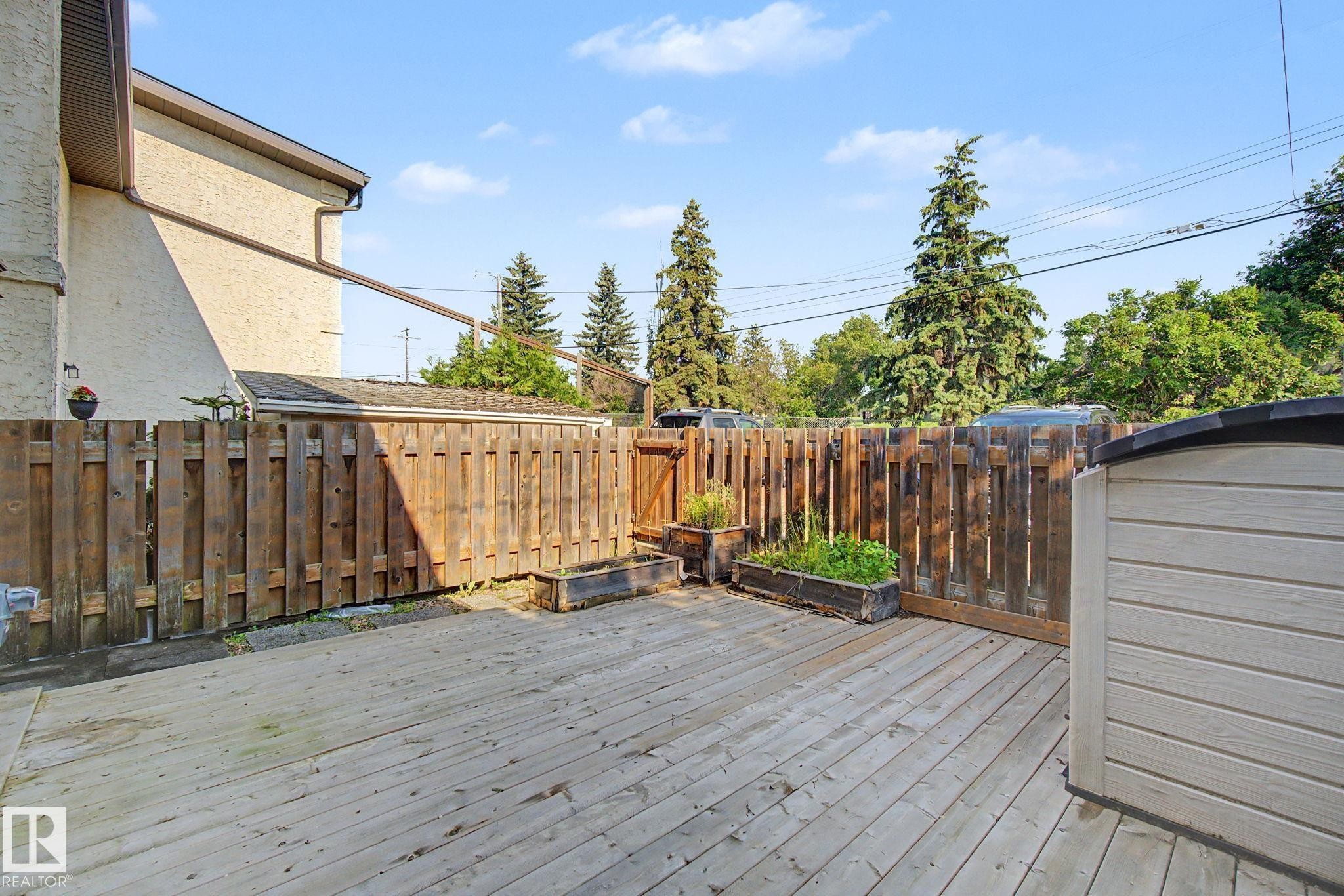 5142 106A Street Nw, Edmonton, AB - Outdoor With Exterior