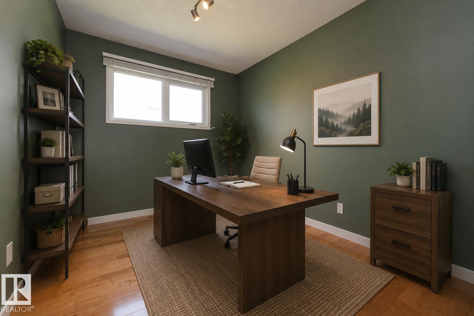 8003 136 Avenue Nw, Edmonton, AB - Indoor Photo Showing Office