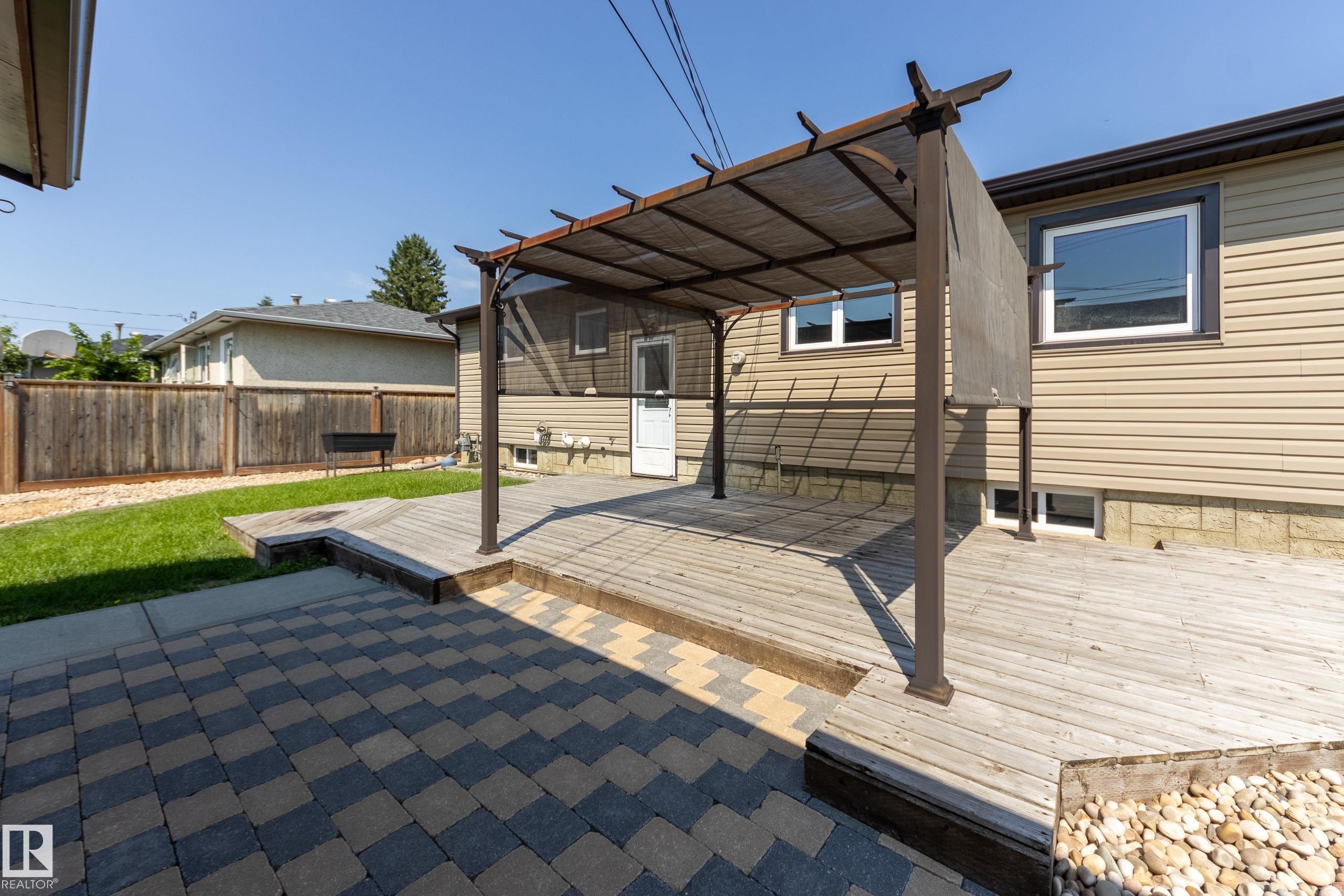 8003 136 Avenue Nw, Edmonton, AB - Outdoor With Deck Patio Veranda With Exterior