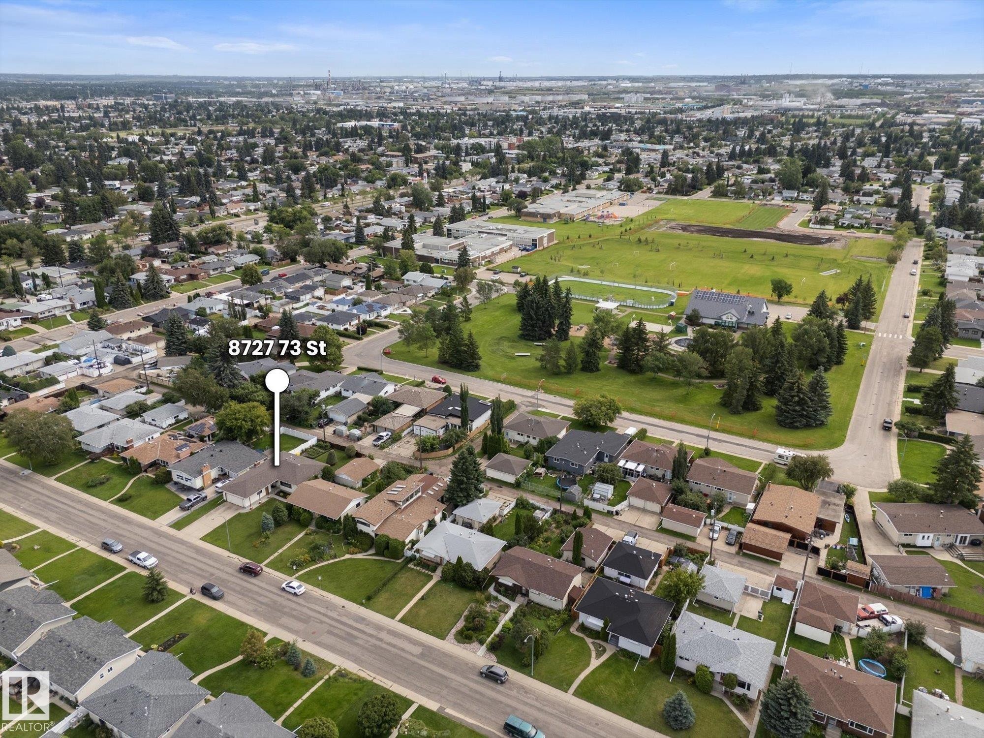 8727 73 Street Nw, Edmonton, AB - Outdoor With View