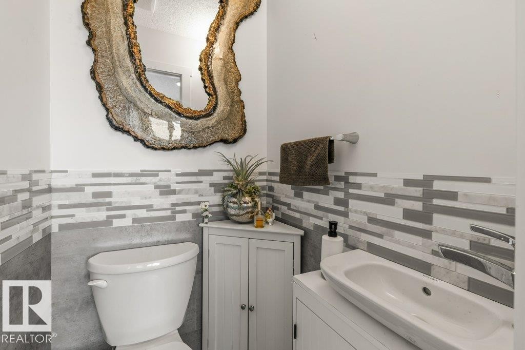 24 Jensen Gate, St. Albert, AB - Indoor Photo Showing Bathroom